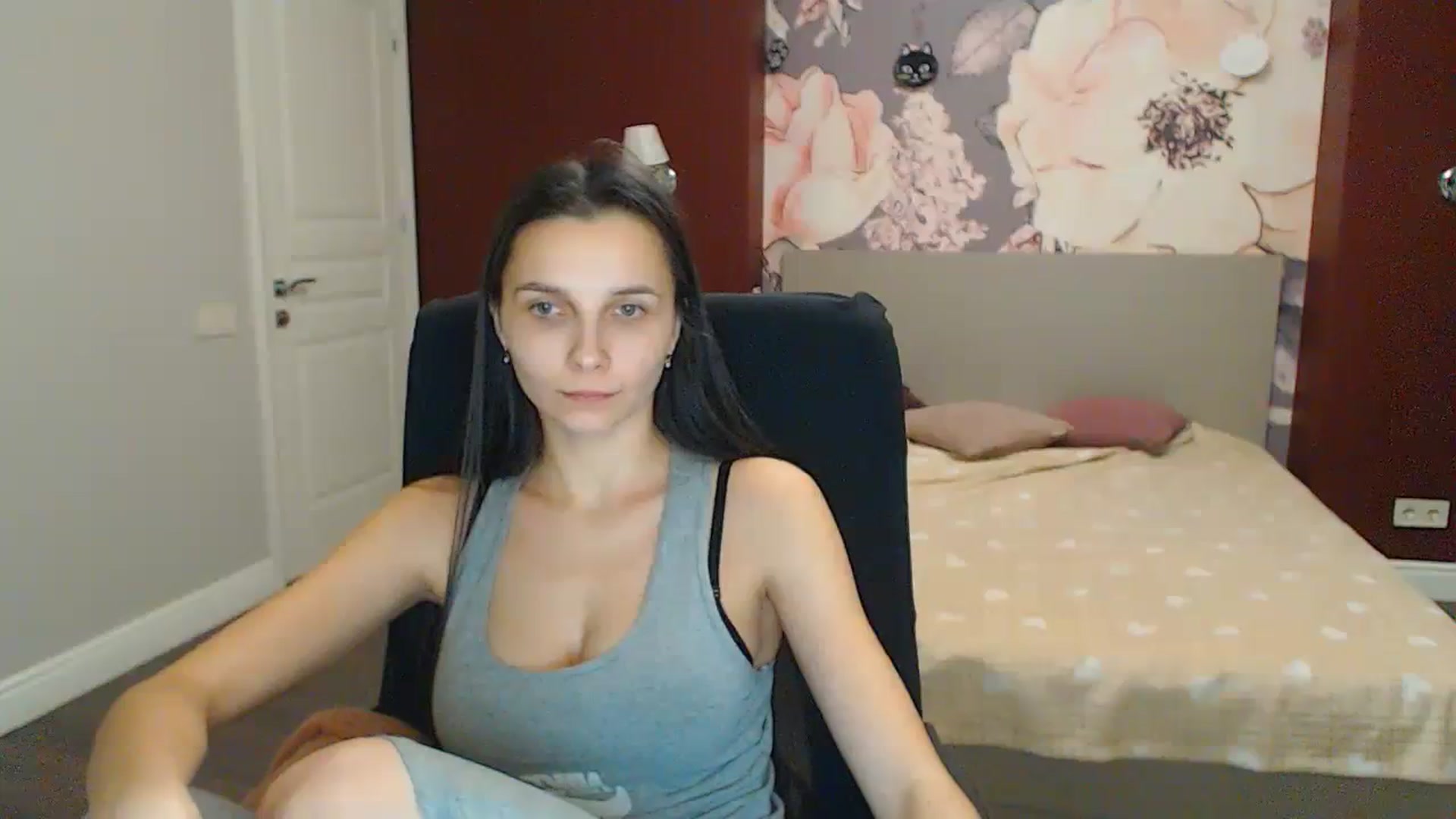 Gallery image thumbnail from Karina_Mils's myfreecams stream on, 12/26/2023, 15:42 image 11 of 20