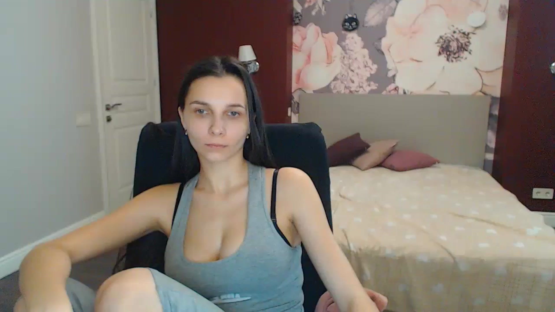 Gallery image thumbnail from Karina_Mils's myfreecams stream on, 12/27/2023, 12:02 image 19 of 20