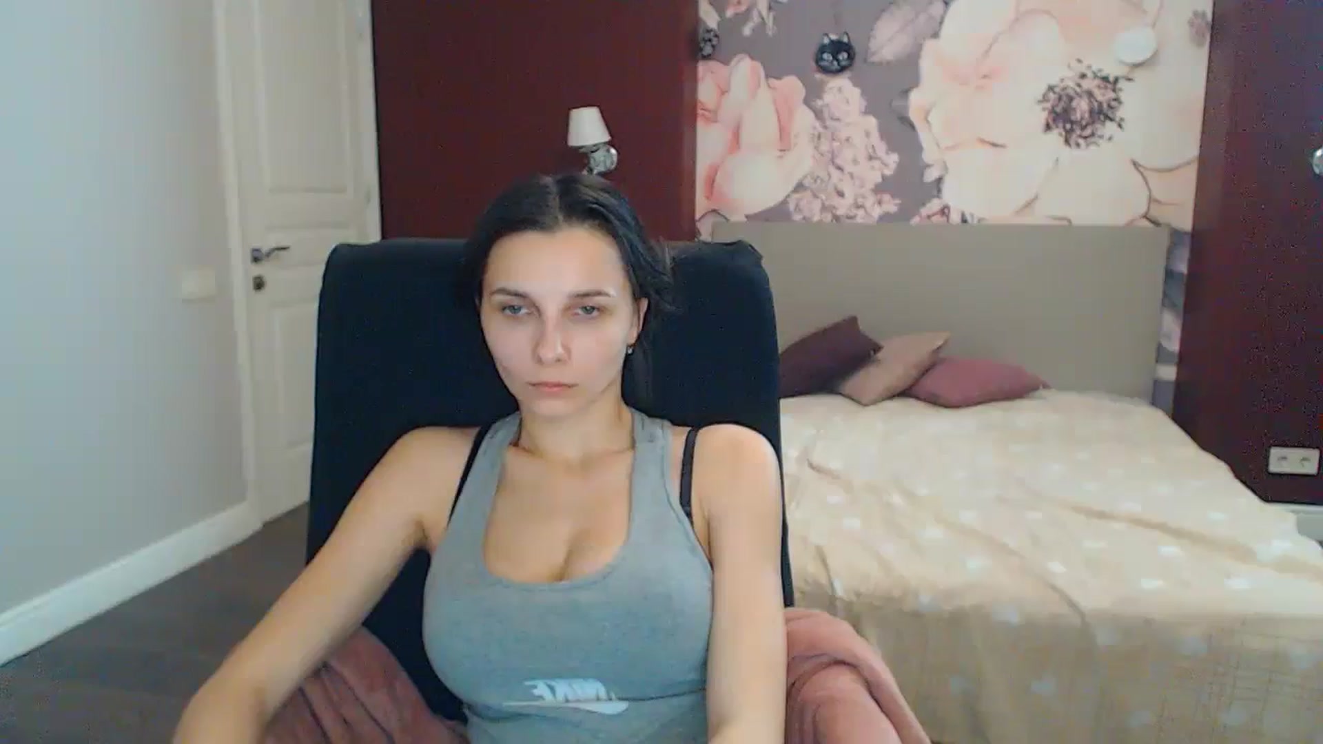 Gallery image thumbnail from Karina_Mils's myfreecams stream on, 12/27/2023, 12:02 image 10 of 20