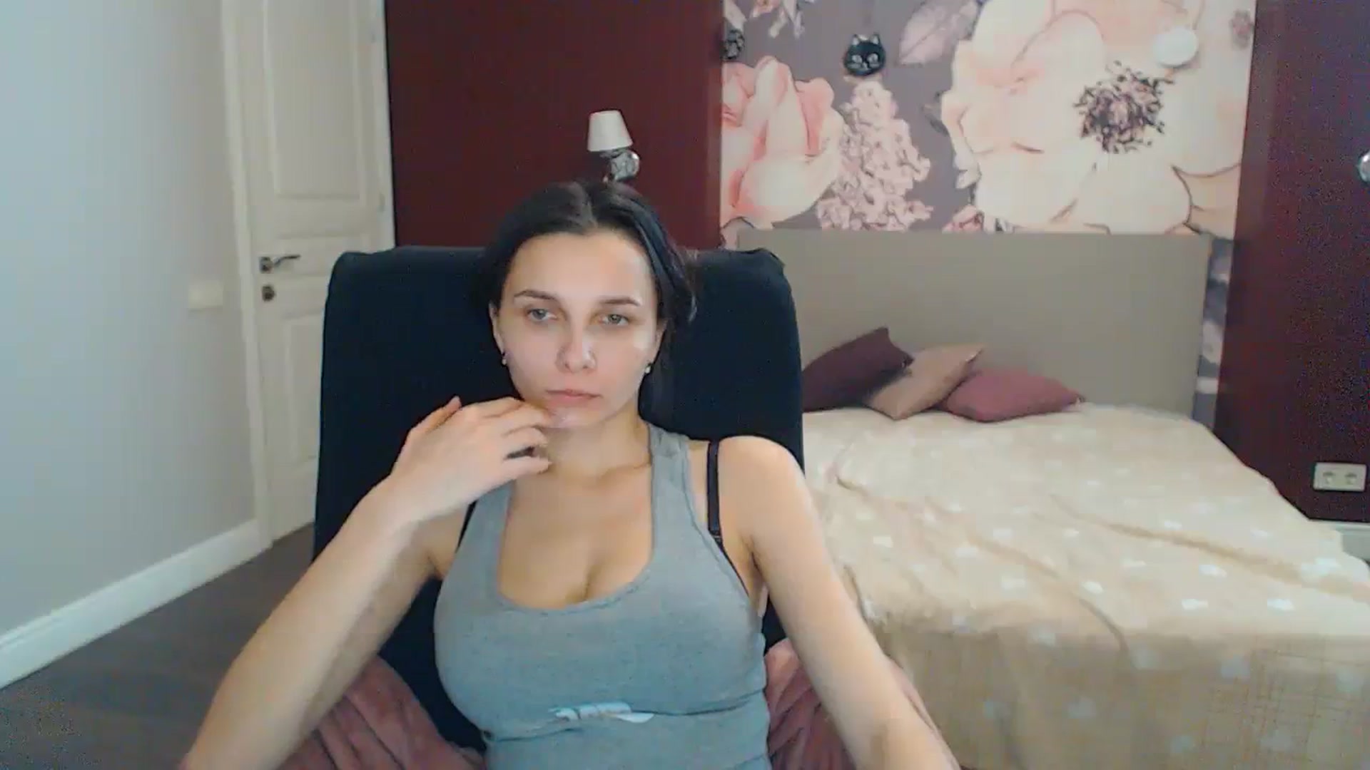 Gallery image thumbnail from Karina_Mils's myfreecams stream on, 12/27/2023, 12:02 image 11 of 20