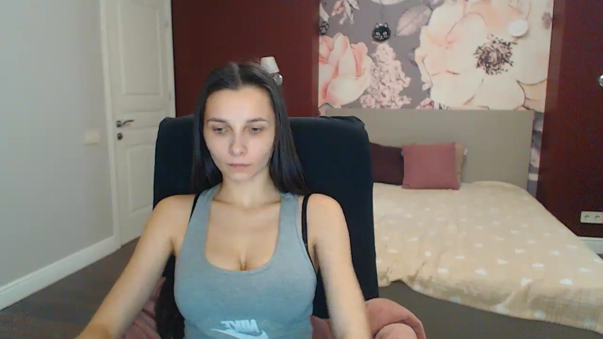 Gallery image thumbnail from Karina_Mils's myfreecams stream on, 12/28/2023, 10:08 image 20 of 20