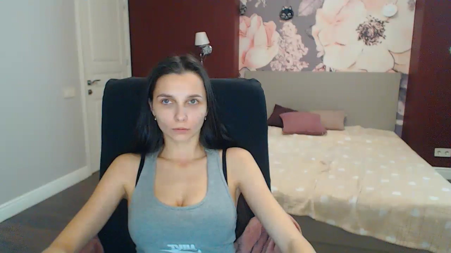 Gallery image thumbnail from Karina_Mils's myfreecams stream on, 12/28/2023, 11:15 image 3 of 20