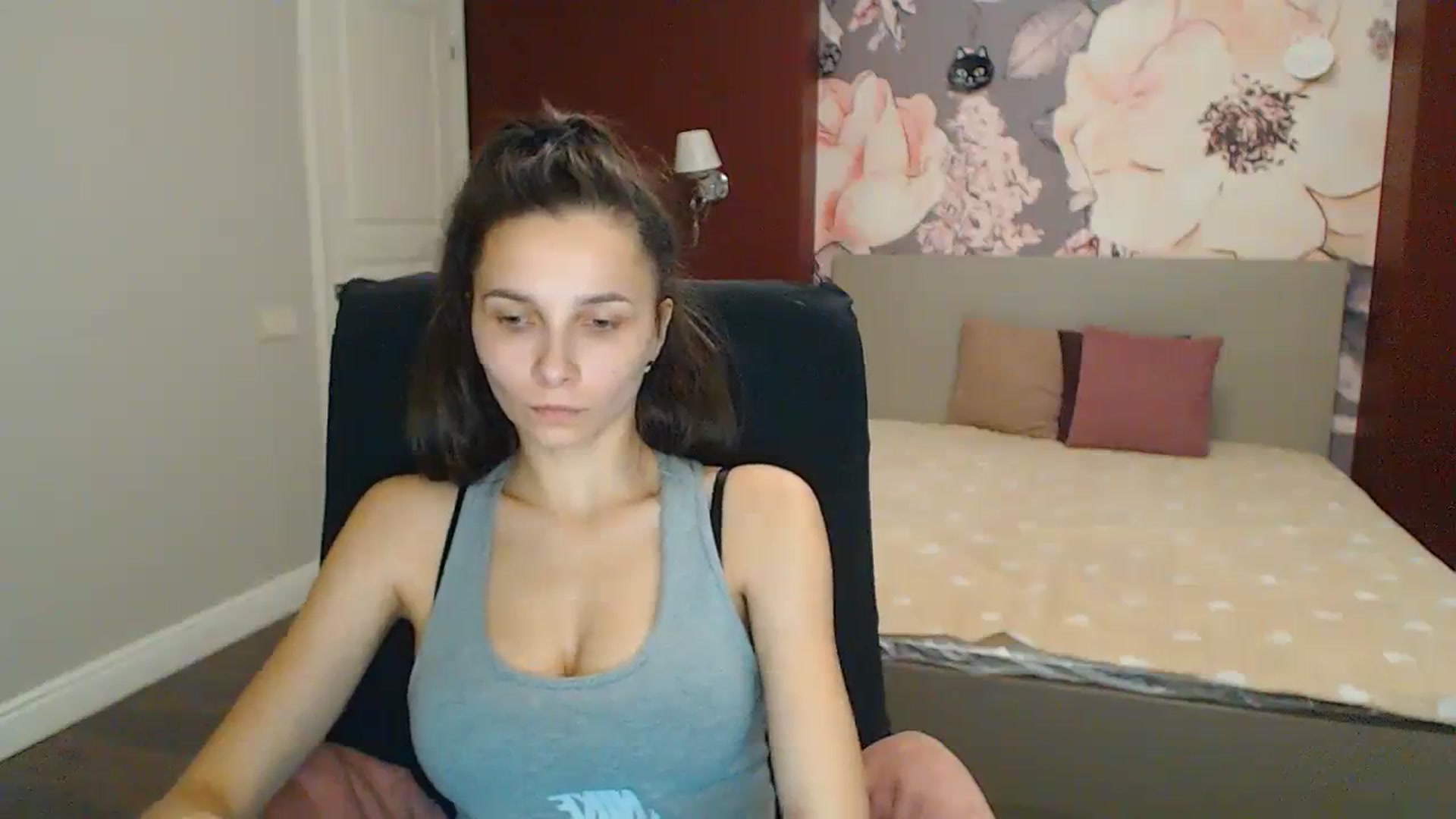 Gallery image thumbnail from Karina_Mils's myfreecams stream on, 12/29/2023, 15:59 image 20 of 20