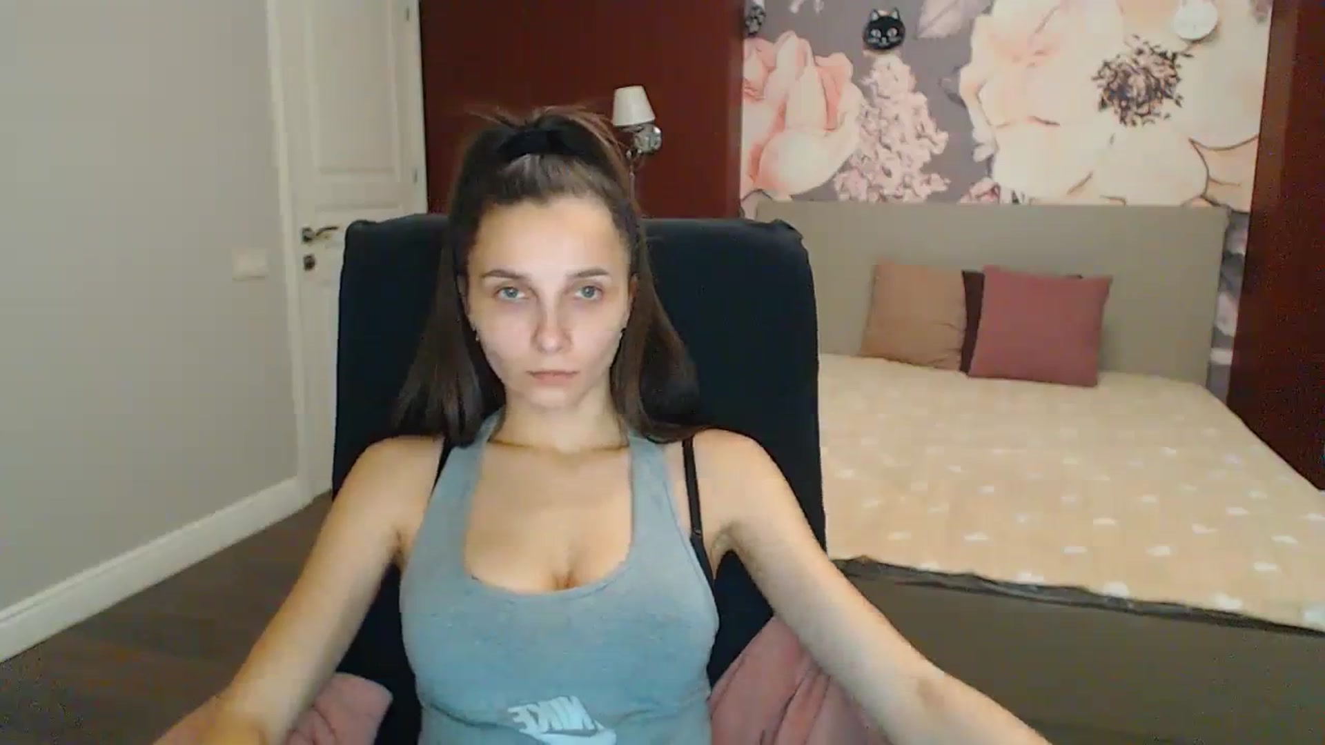 Gallery image thumbnail from Karina_Mils's myfreecams stream on, 12/29/2023, 17:53 image 20 of 20