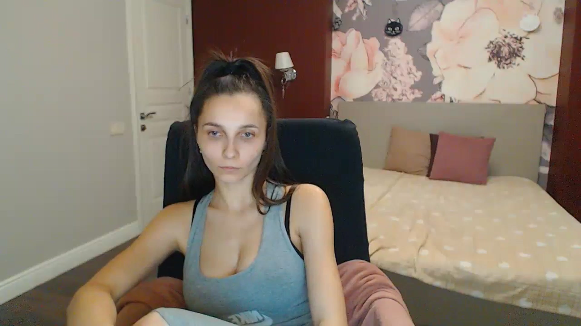 Gallery image thumbnail from Karina_Mils's myfreecams stream on, 12/29/2023, 21:29 image 8 of 20