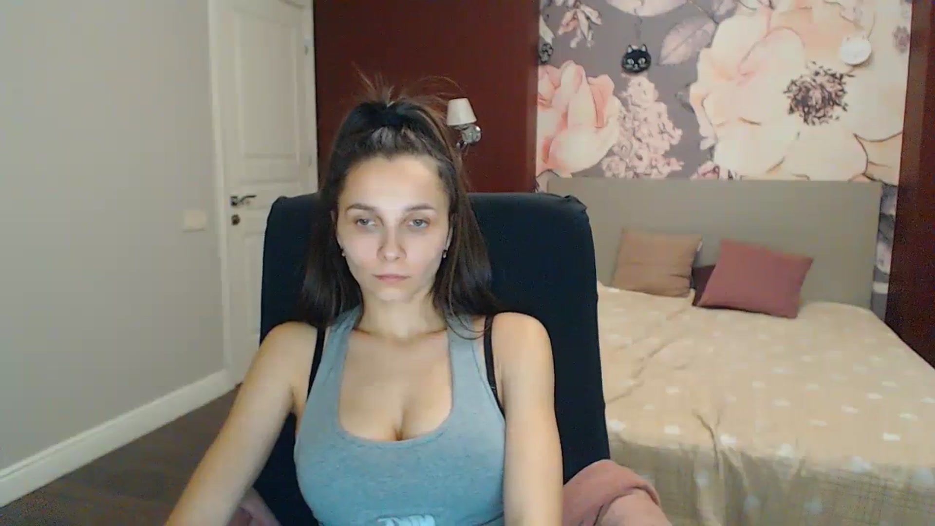 Gallery image thumbnail from Karina_Mils's myfreecams stream on, 12/30/2023, 14:36 image 11 of 20