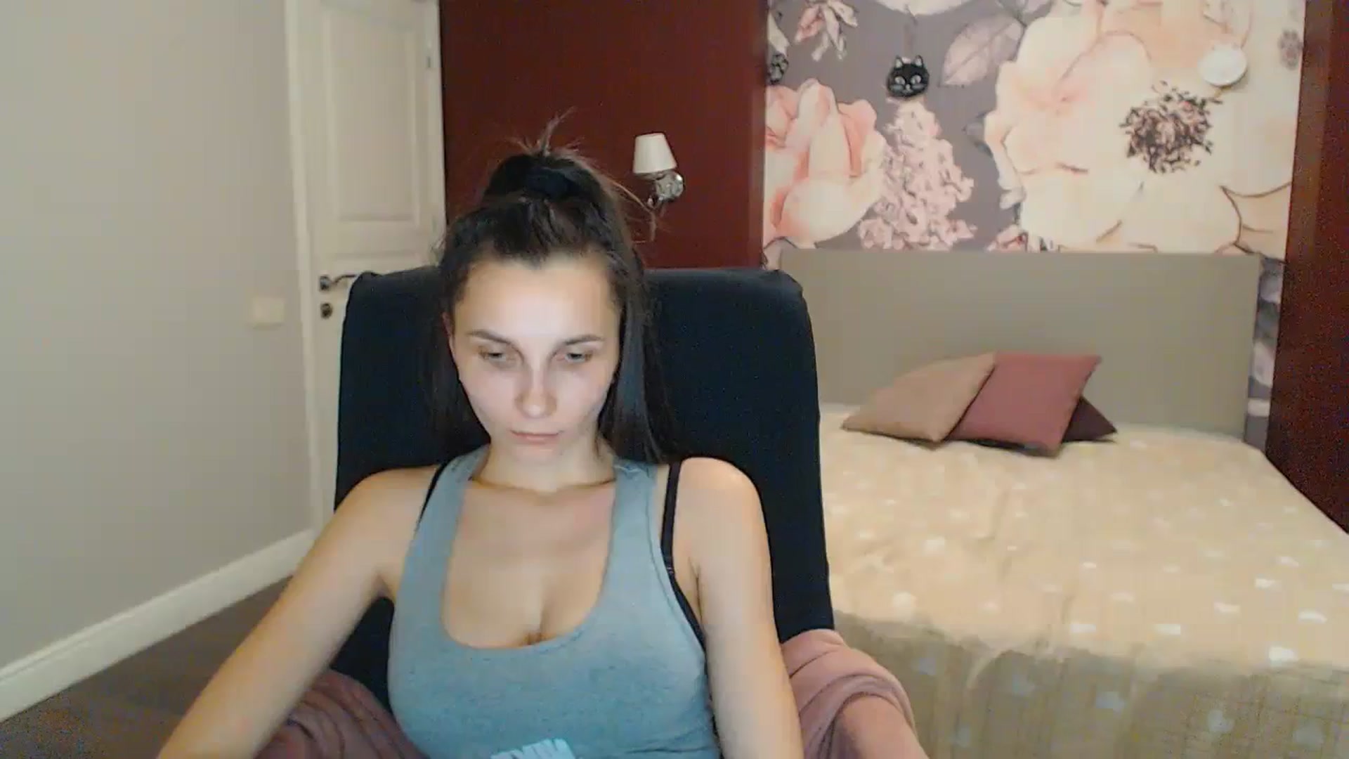 Gallery image thumbnail from Karina_Mils's myfreecams stream on, 12/31/2023, 14:26 image 6 of 20