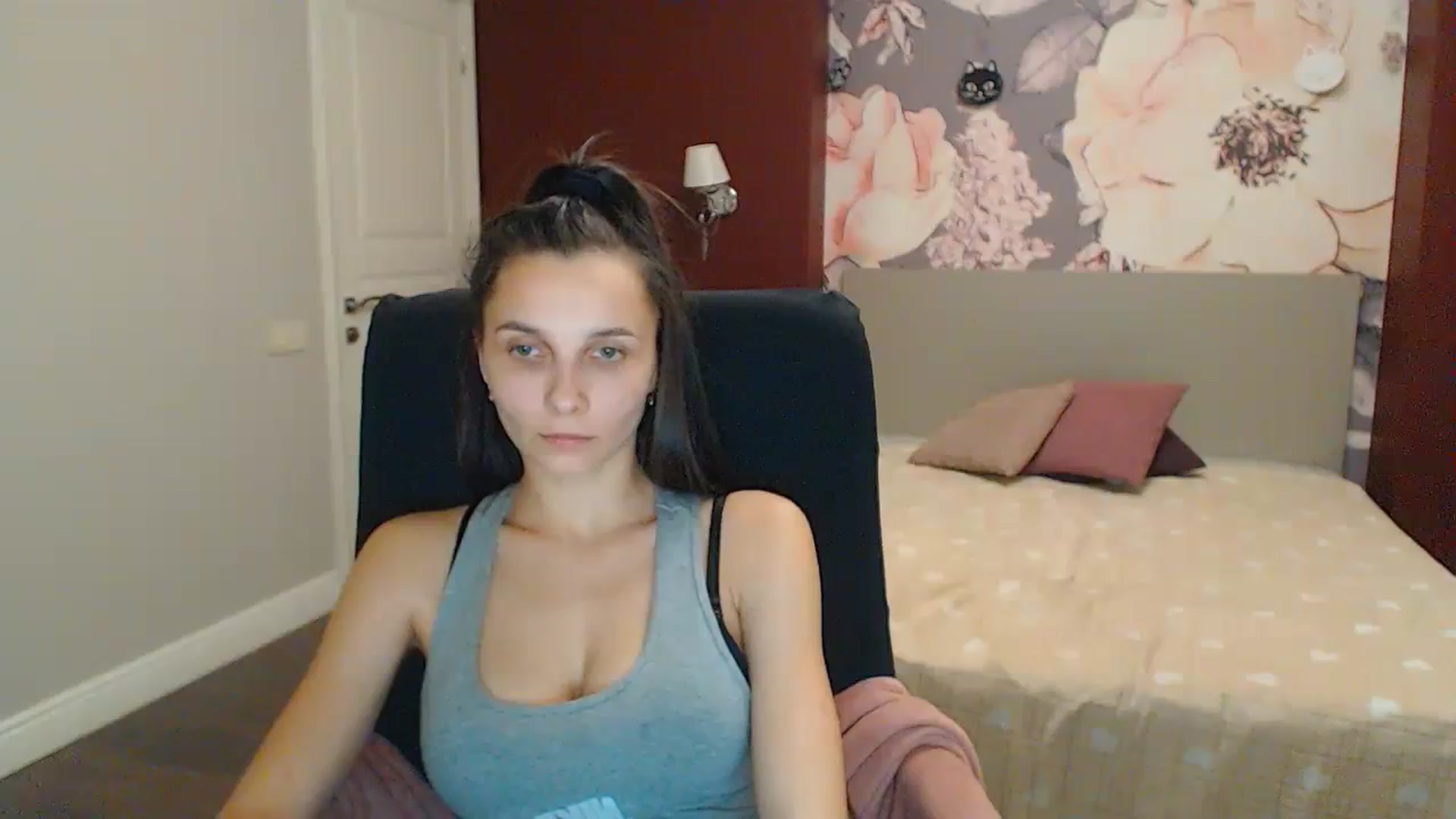 Gallery image thumbnail from Karina_Mils's myfreecams stream on, 12/31/2023, 14:26 image 4 of 20