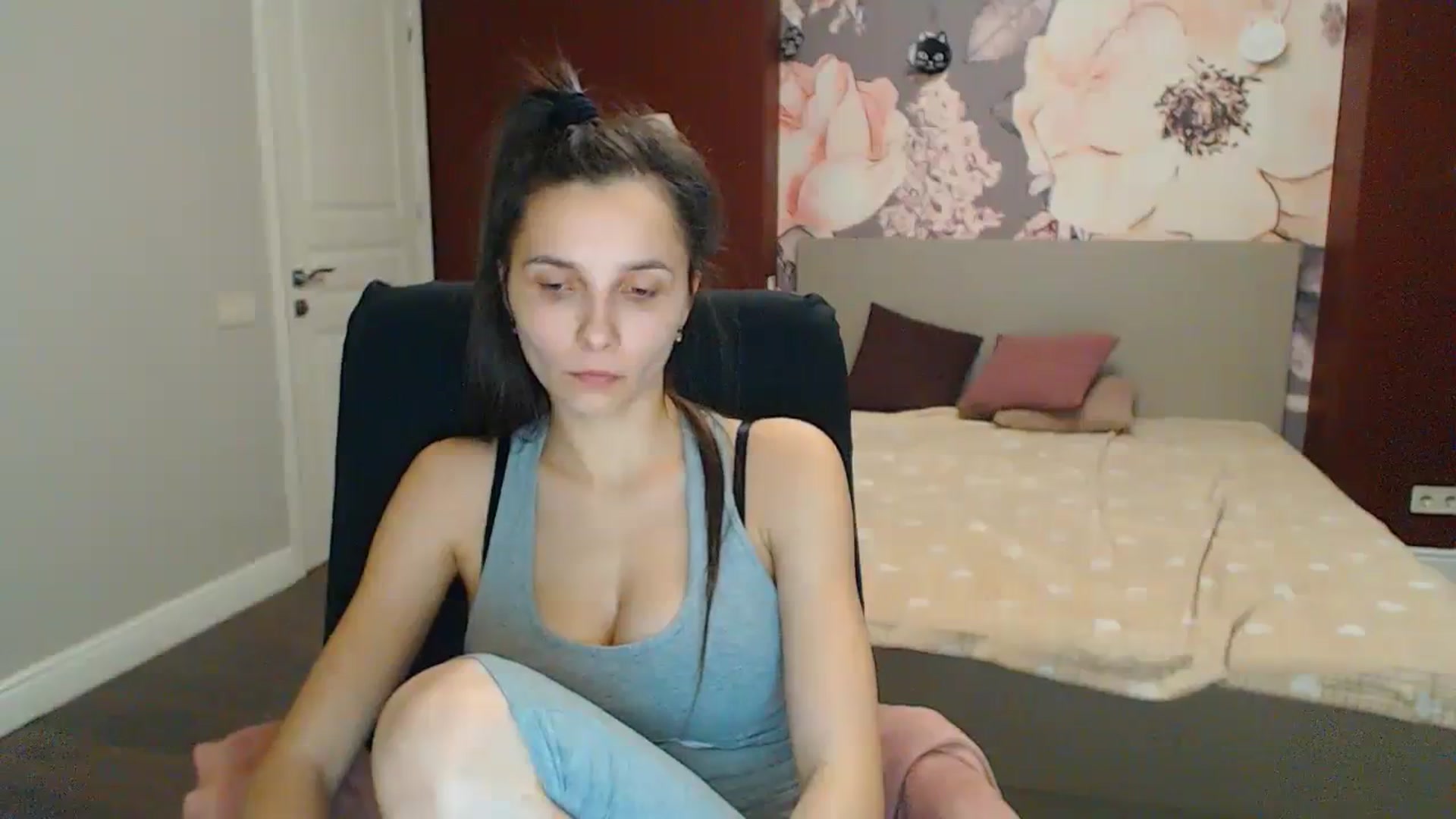 Gallery image thumbnail from Karina_Mils's myfreecams stream on, 01/13/2024, 16:11 image 20 of 20