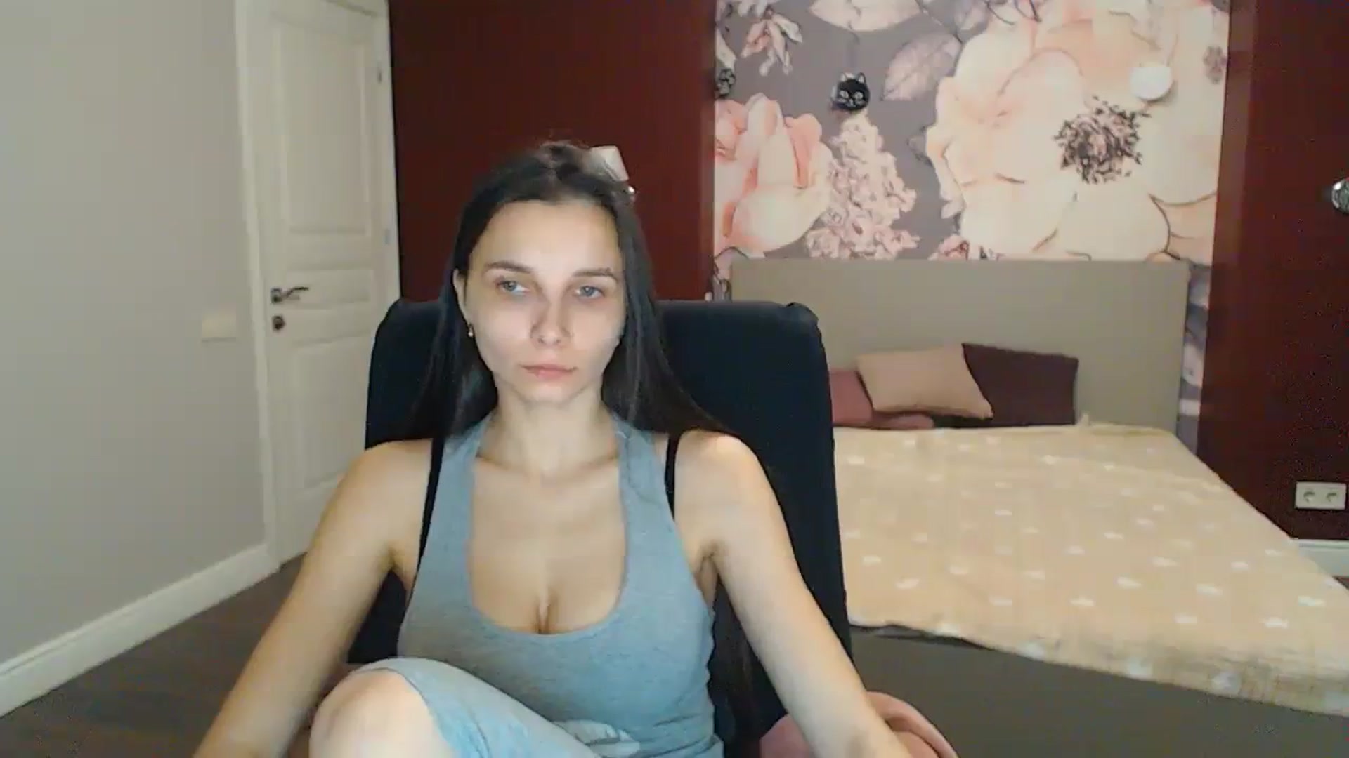 Gallery image thumbnail from Karina_Mils's myfreecams stream on, 01/26/2024, 20:05 image 8 of 20