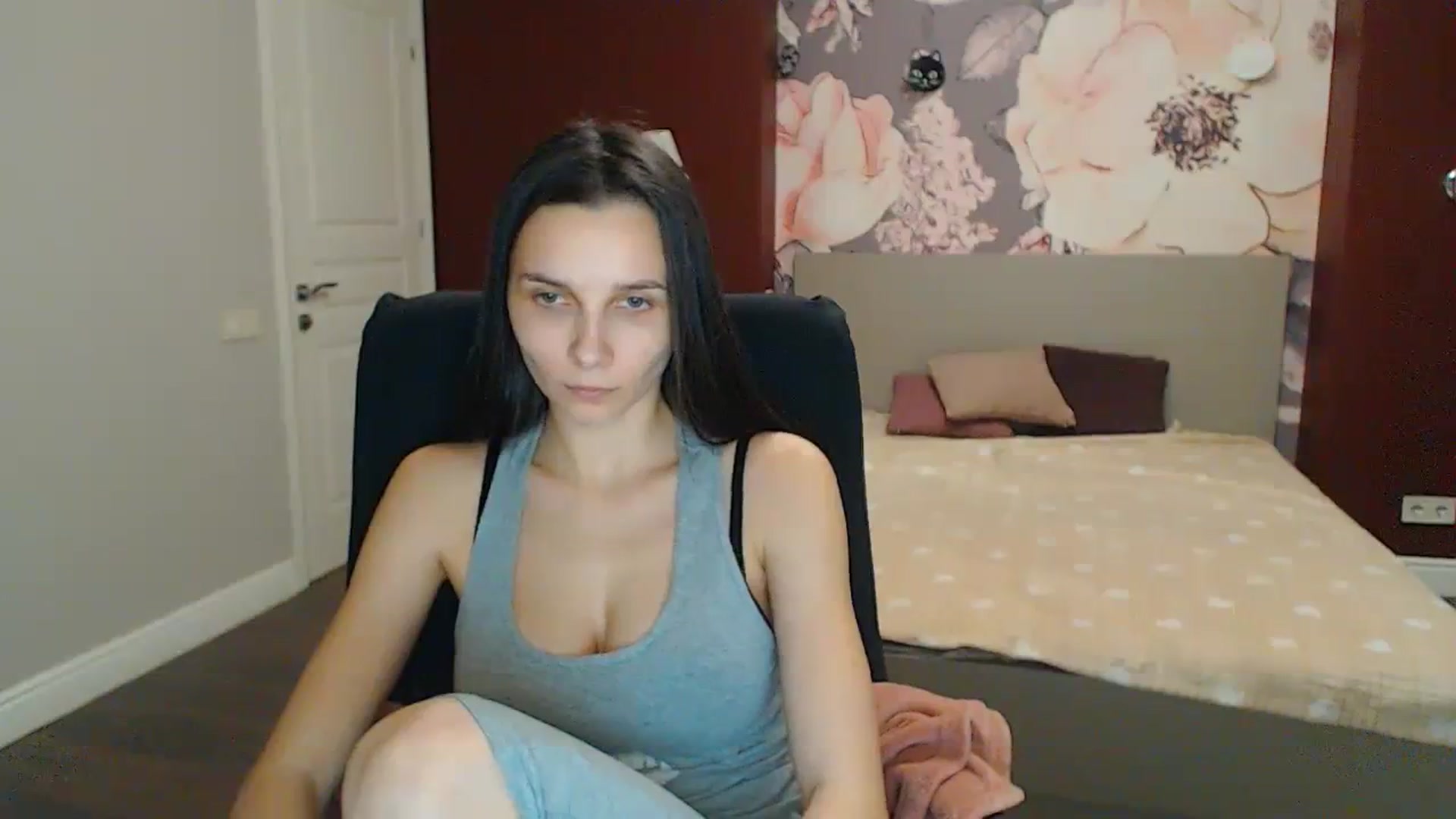 Gallery image thumbnail from Karina_Mils's myfreecams stream on, 01/26/2024, 20:05 image 19 of 20