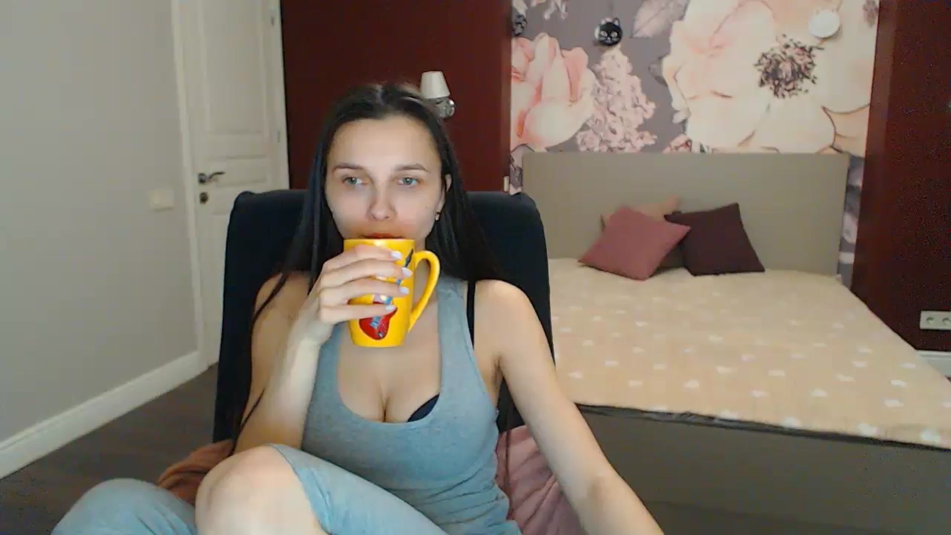 Gallery image thumbnail from Karina_Mils's myfreecams stream on, 01/27/2024, 13:03 image 2 of 20