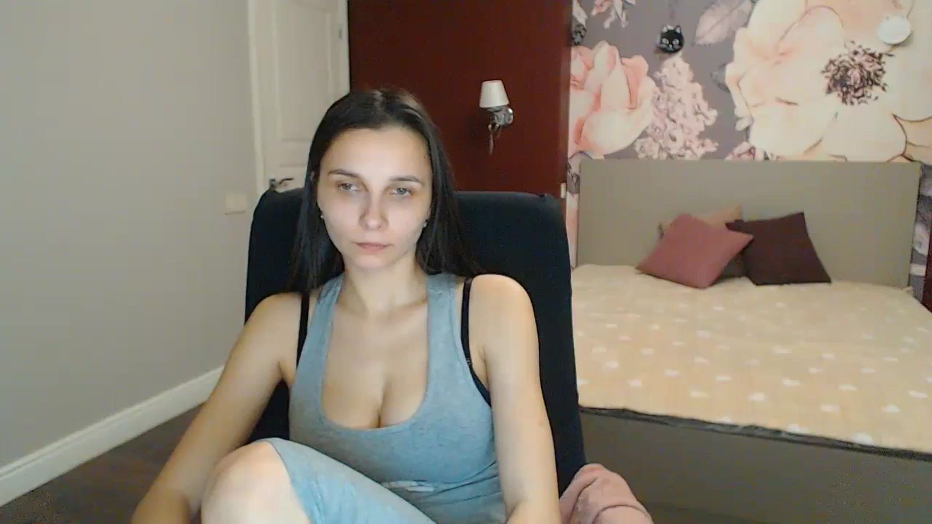 Gallery image thumbnail from Karina_Mils's myfreecams stream on, 01/27/2024, 14:27 image 16 of 20