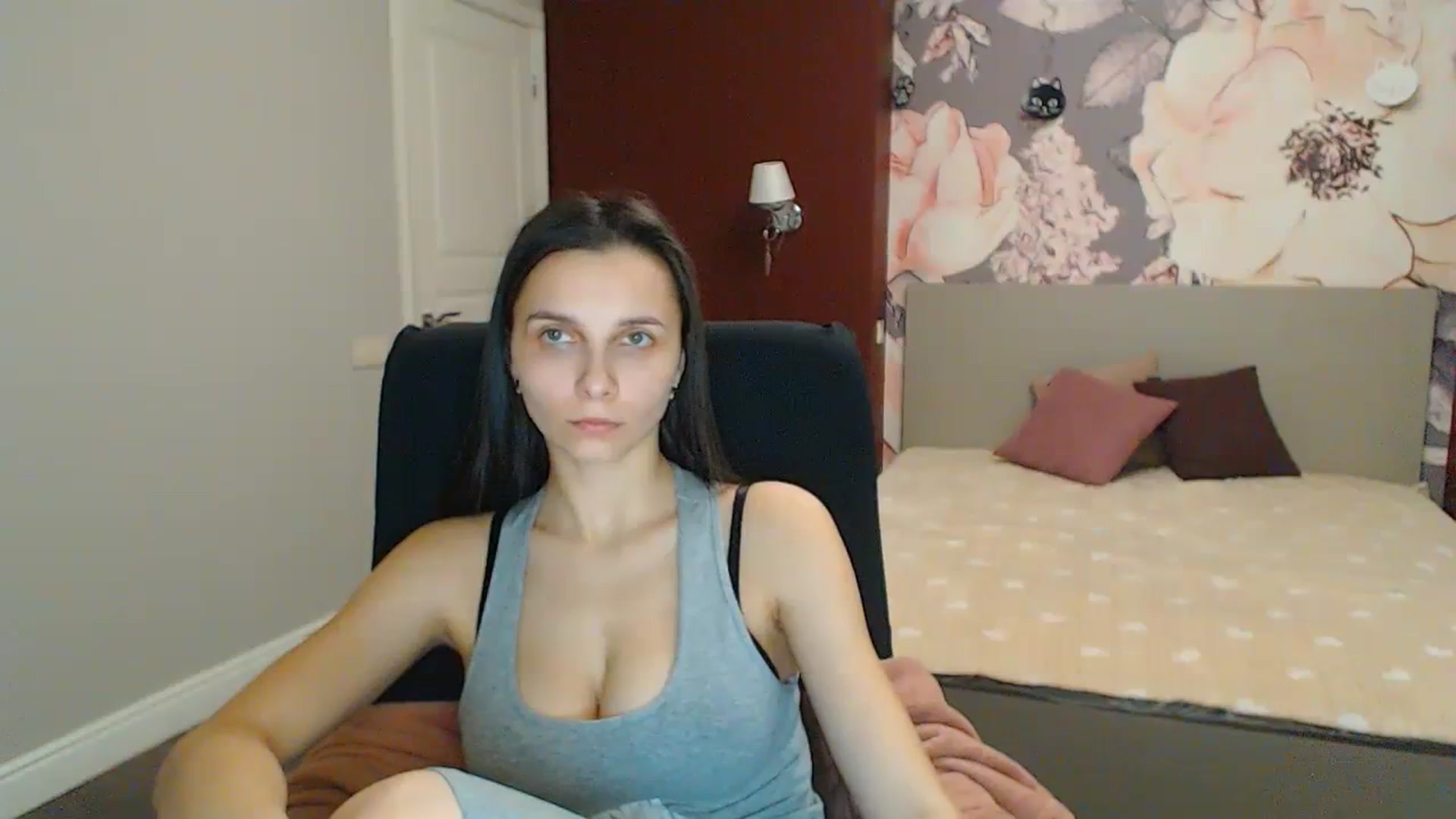 Gallery image thumbnail from Karina_Mils's myfreecams stream on, 01/27/2024, 15:24 image 15 of 20