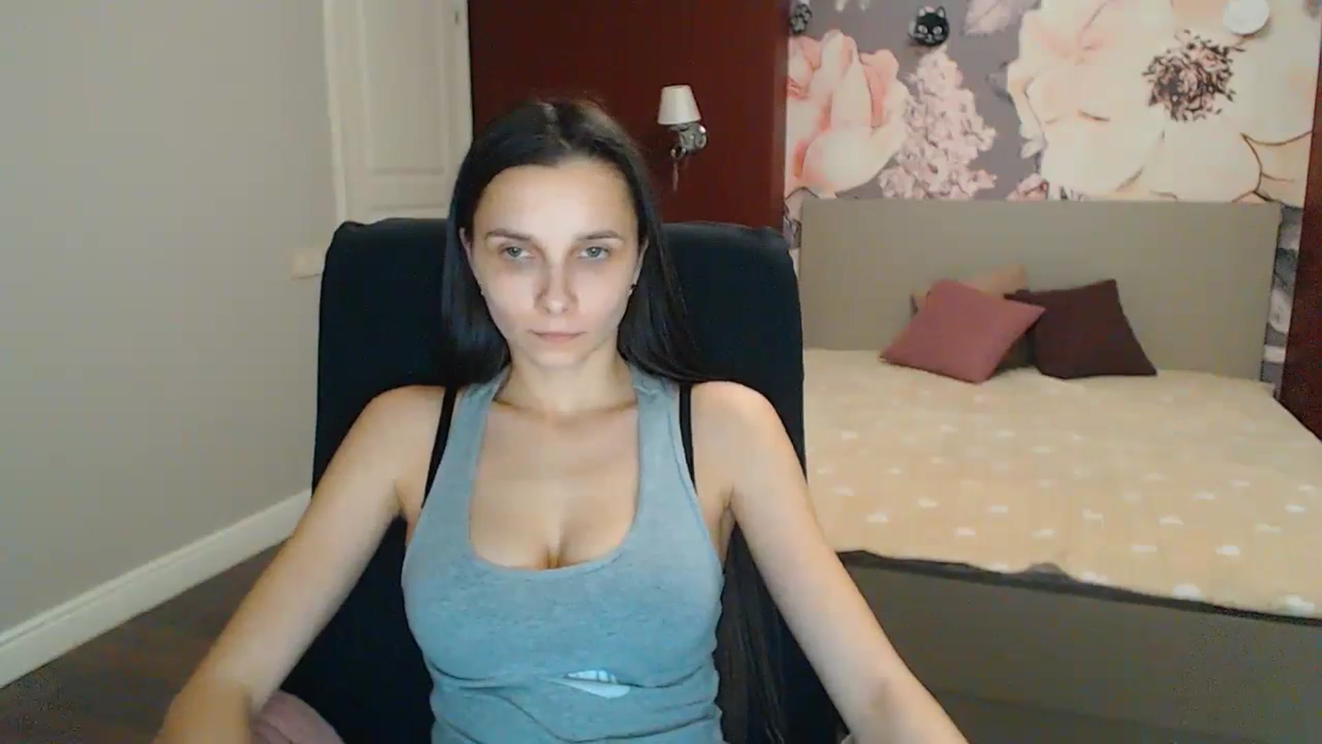 Gallery image thumbnail from Karina_Mils's myfreecams stream on, 01/27/2024, 19:49 image 7 of 20