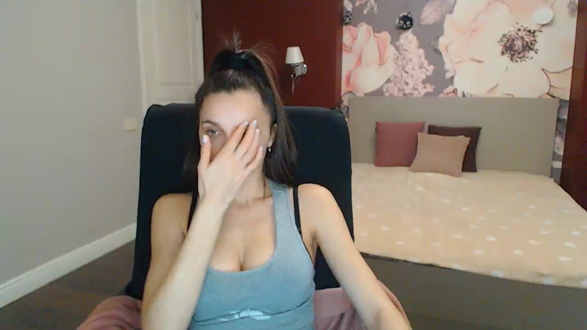 Gallery image thumbnail from Karina_Mils's myfreecams stream on, 01/29/2024, 08:49 image 6 of 20