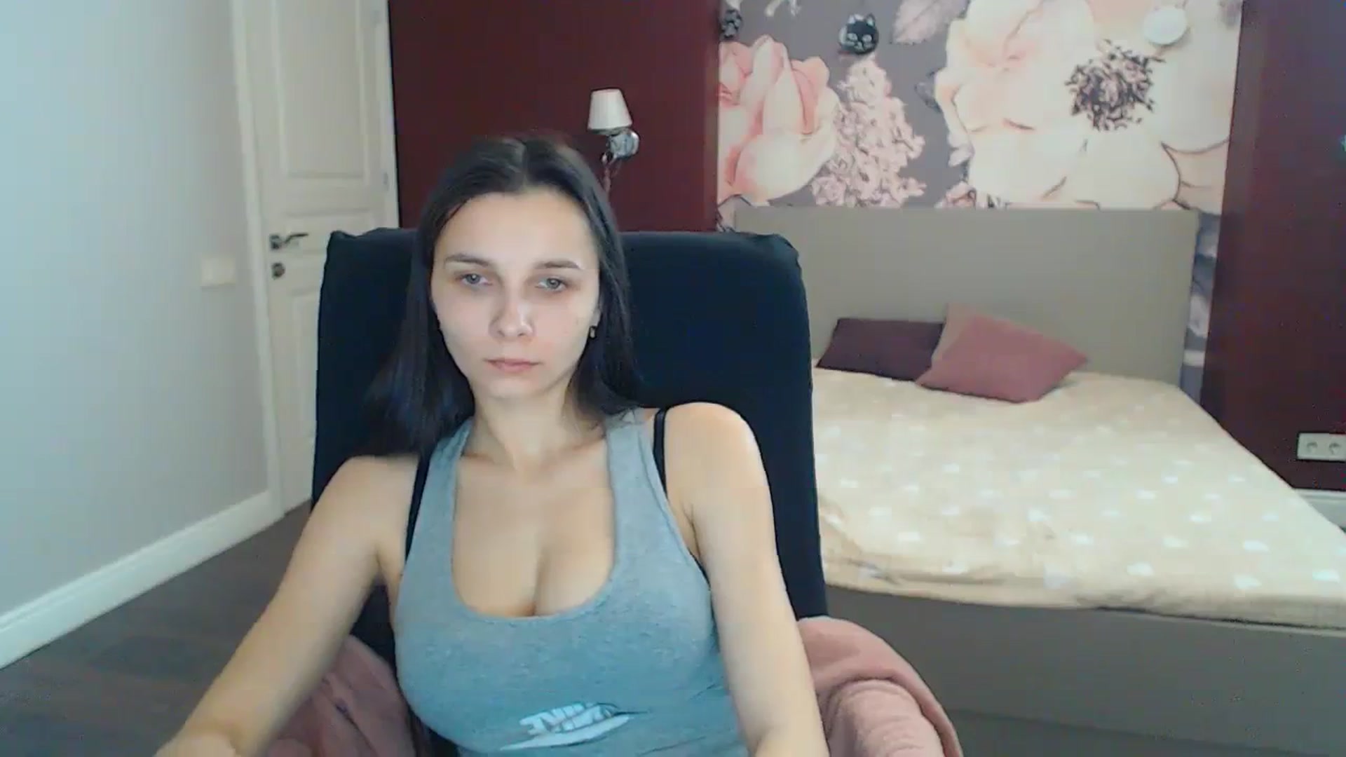 Gallery image thumbnail from Karina_Mils's myfreecams stream on, 02/01/2024, 13:42 image 12 of 20
