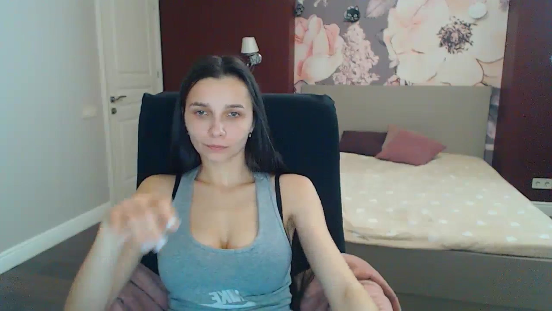 Gallery image thumbnail from Karina_Mils's myfreecams stream on, 02/01/2024, 13:42 image 17 of 20