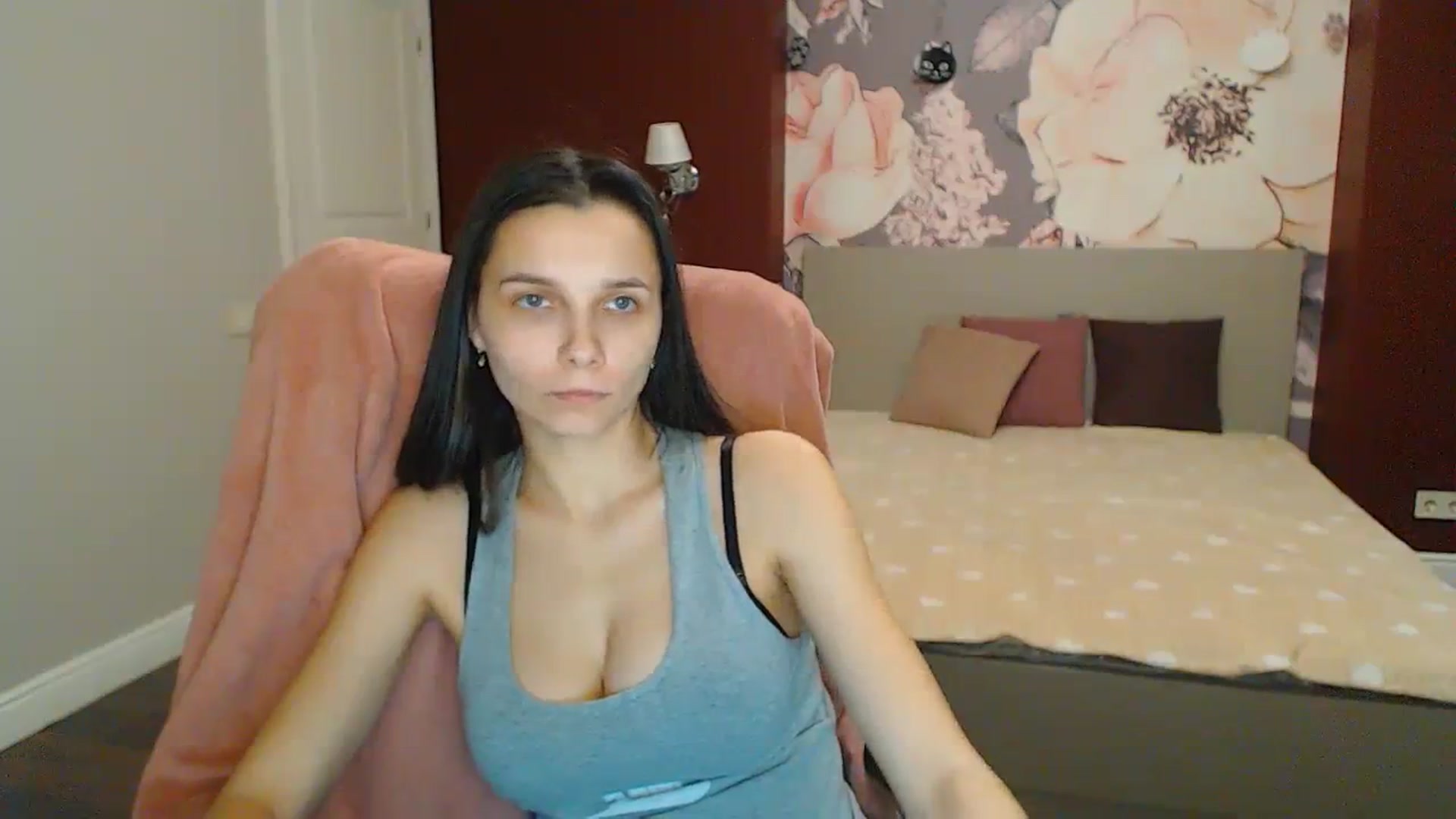 Gallery image thumbnail from Karina_Mils's myfreecams stream on, 02/03/2024, 17:32 image 20 of 20