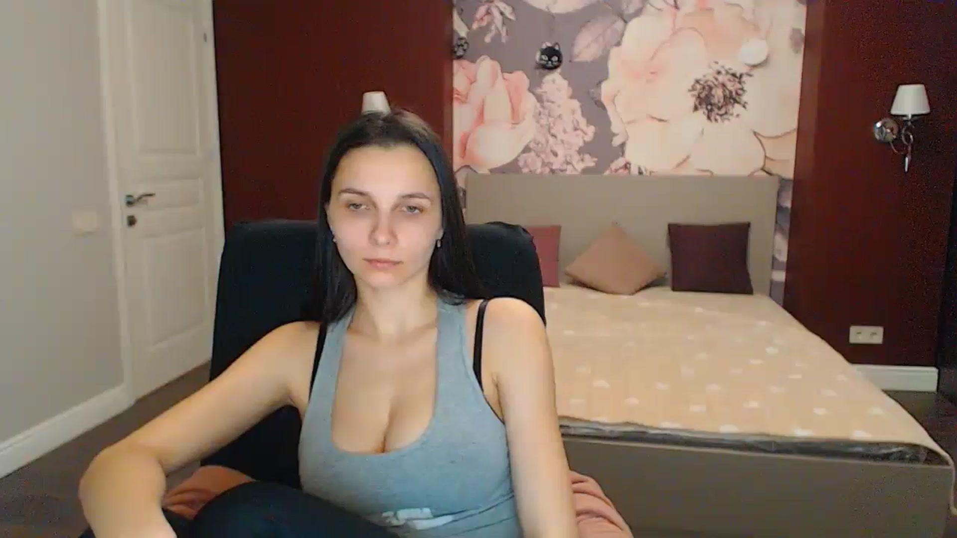 Gallery image thumbnail from Karina_Mils's myfreecams stream on, 02/16/2024, 07:41 image 20 of 20