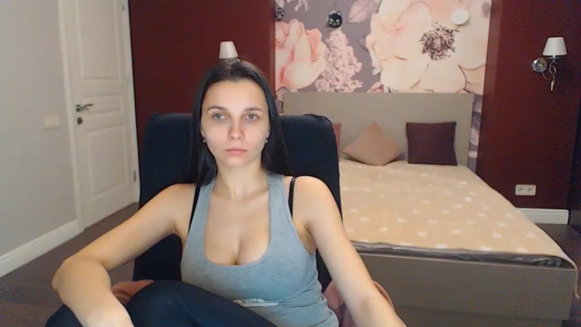 Gallery image thumbnail from Karina_Mils's myfreecams stream on, 02/16/2024, 07:41 image 1 of 20