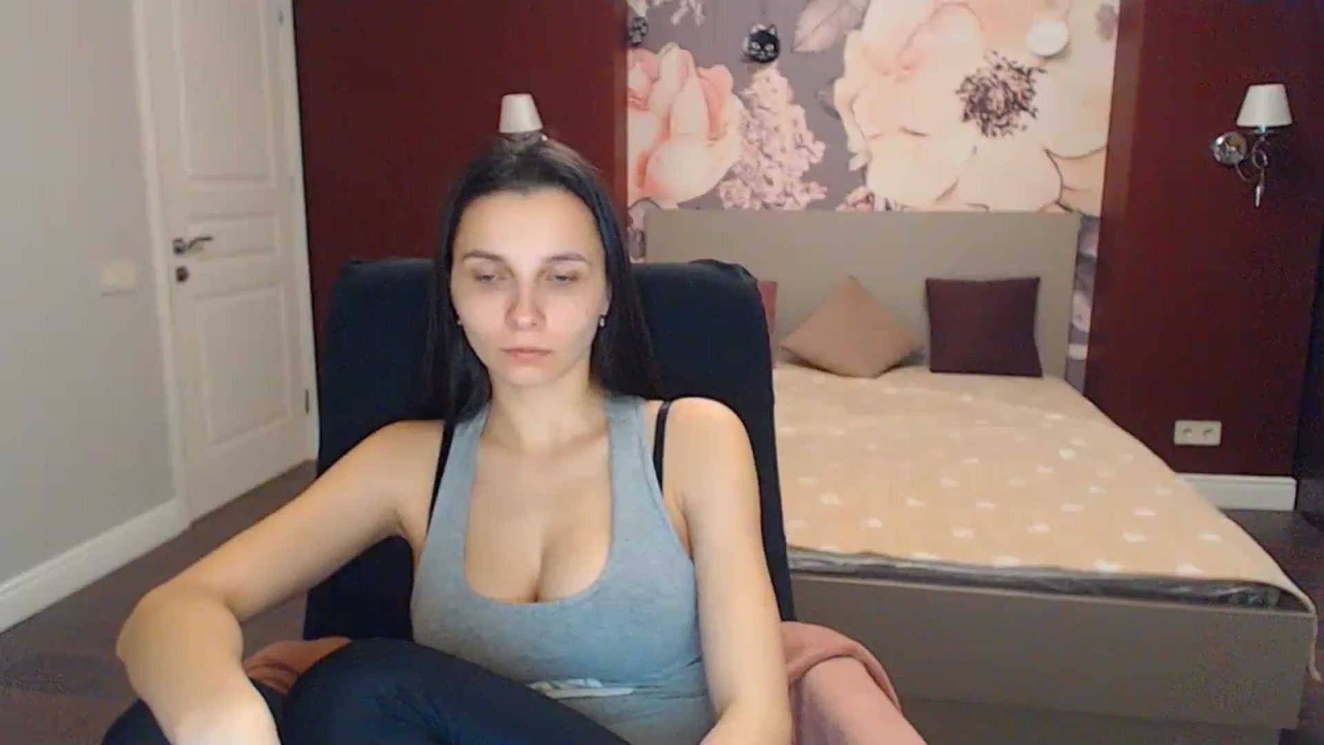 Gallery image thumbnail from Karina_Mils's myfreecams stream on, 02/16/2024, 07:41 image 2 of 20