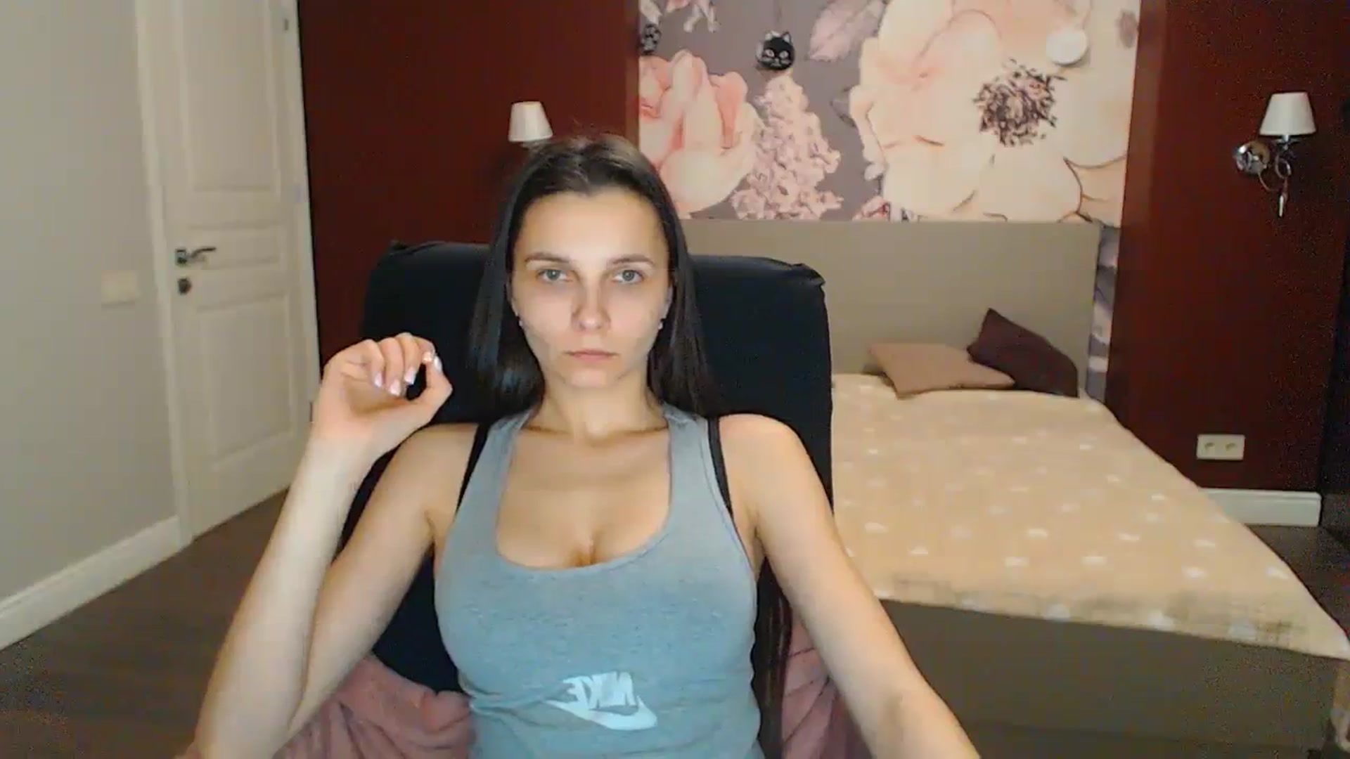 Gallery image thumbnail from Karina_Mils's myfreecams stream on, 02/16/2024, 16:54 image 15 of 20