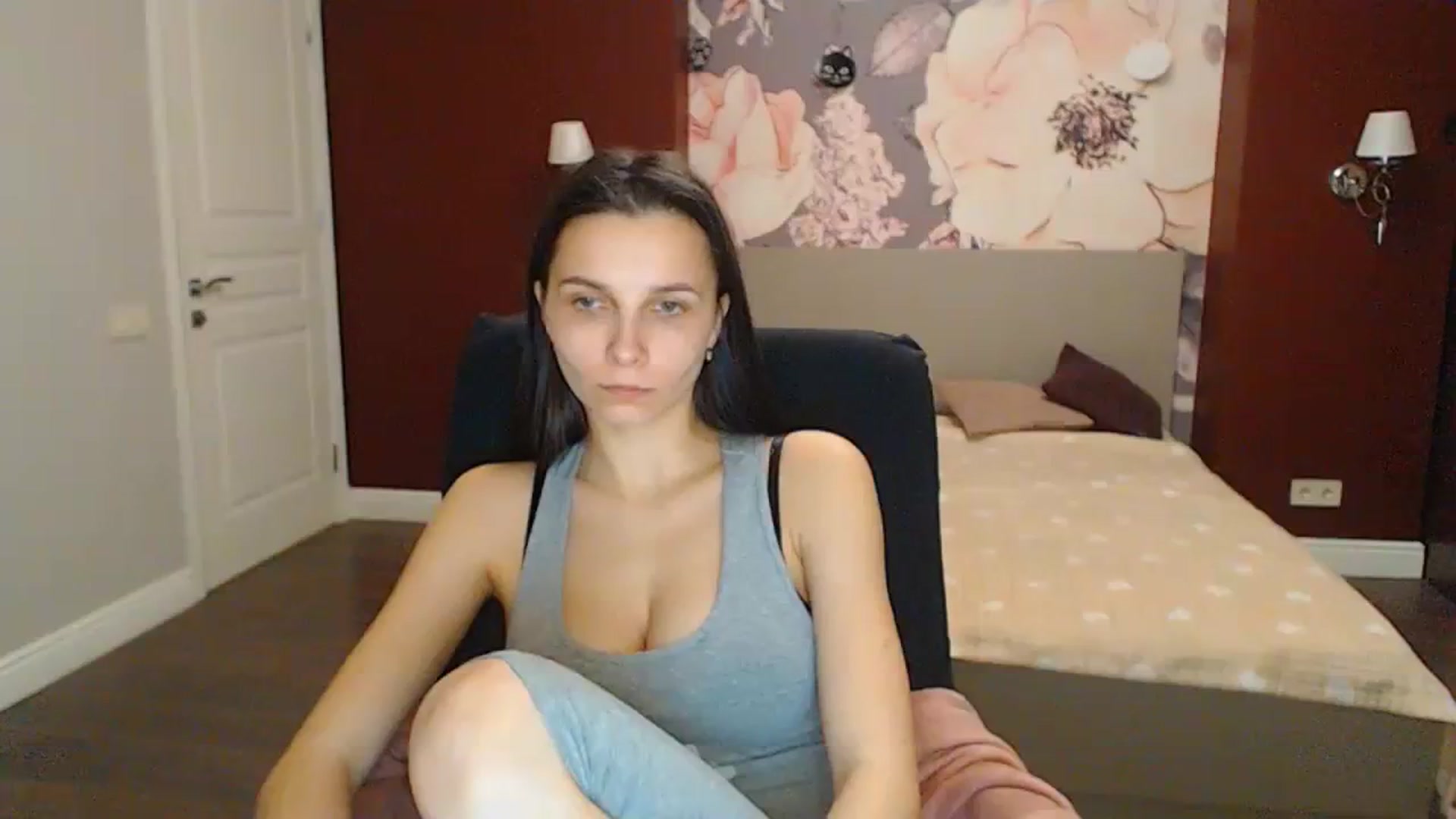 Gallery image thumbnail from Karina_Mils's myfreecams stream on, 02/16/2024, 17:21 image 5 of 20