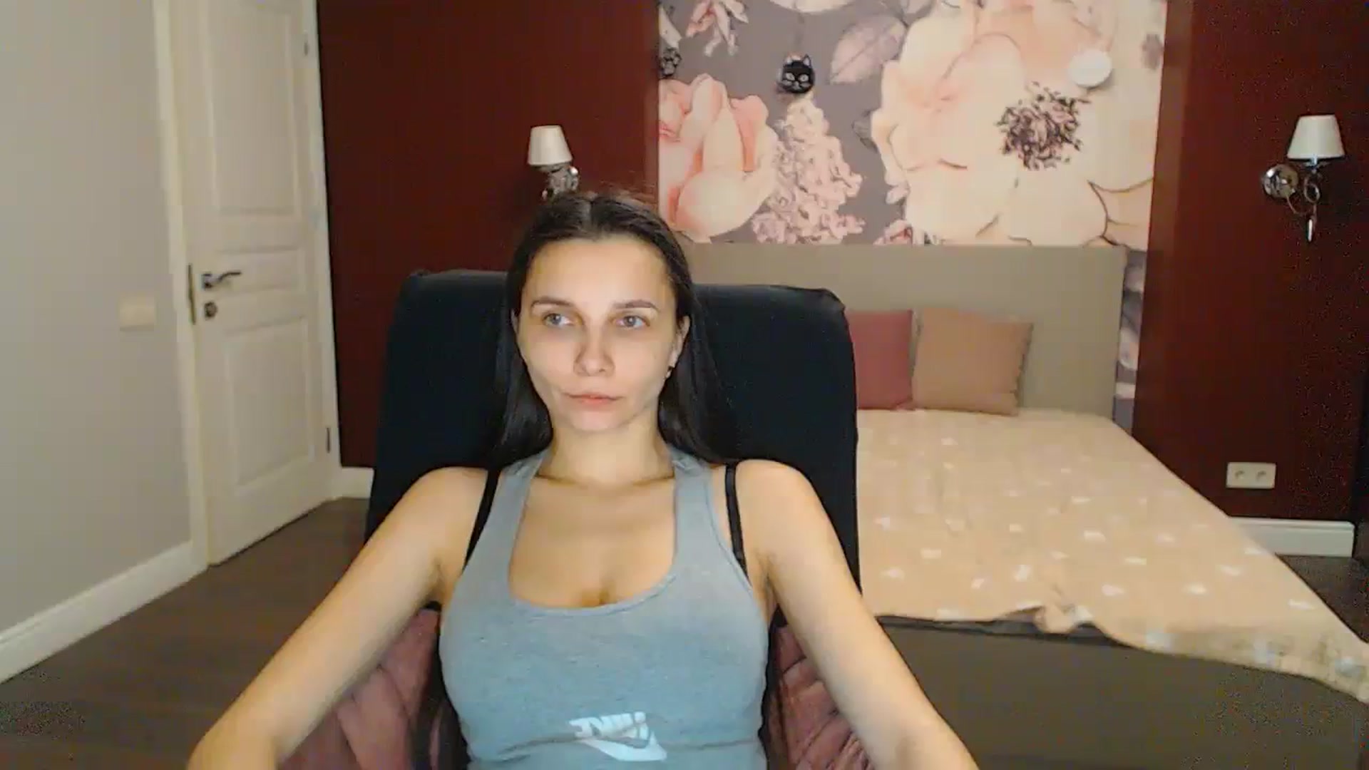 Gallery image thumbnail from Karina_Mils's myfreecams stream on, 02/17/2024, 18:05 image 20 of 20
