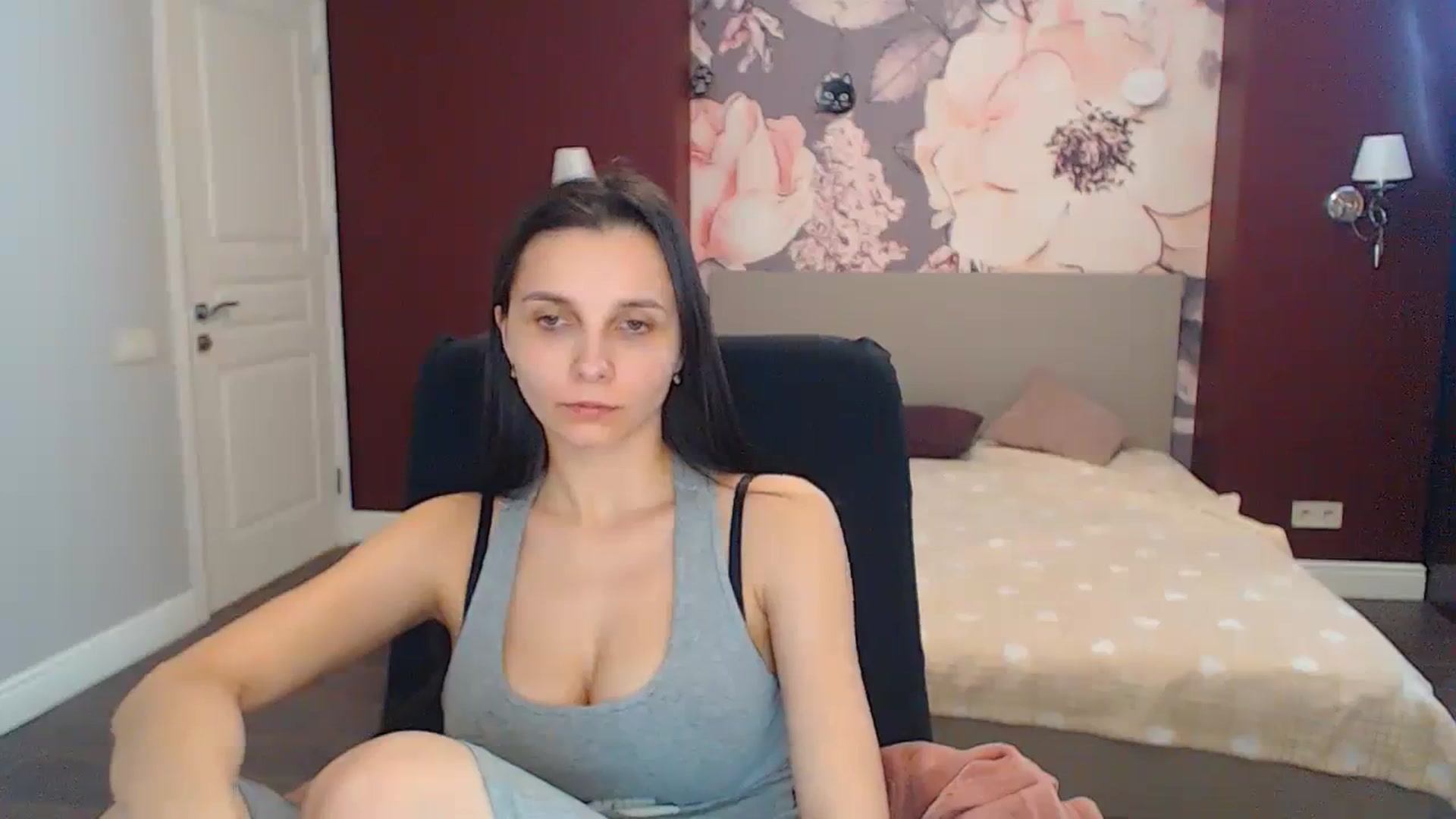 Gallery image thumbnail from Karina_Mils's myfreecams stream on, 02/22/2024, 11:13 image 16 of 20