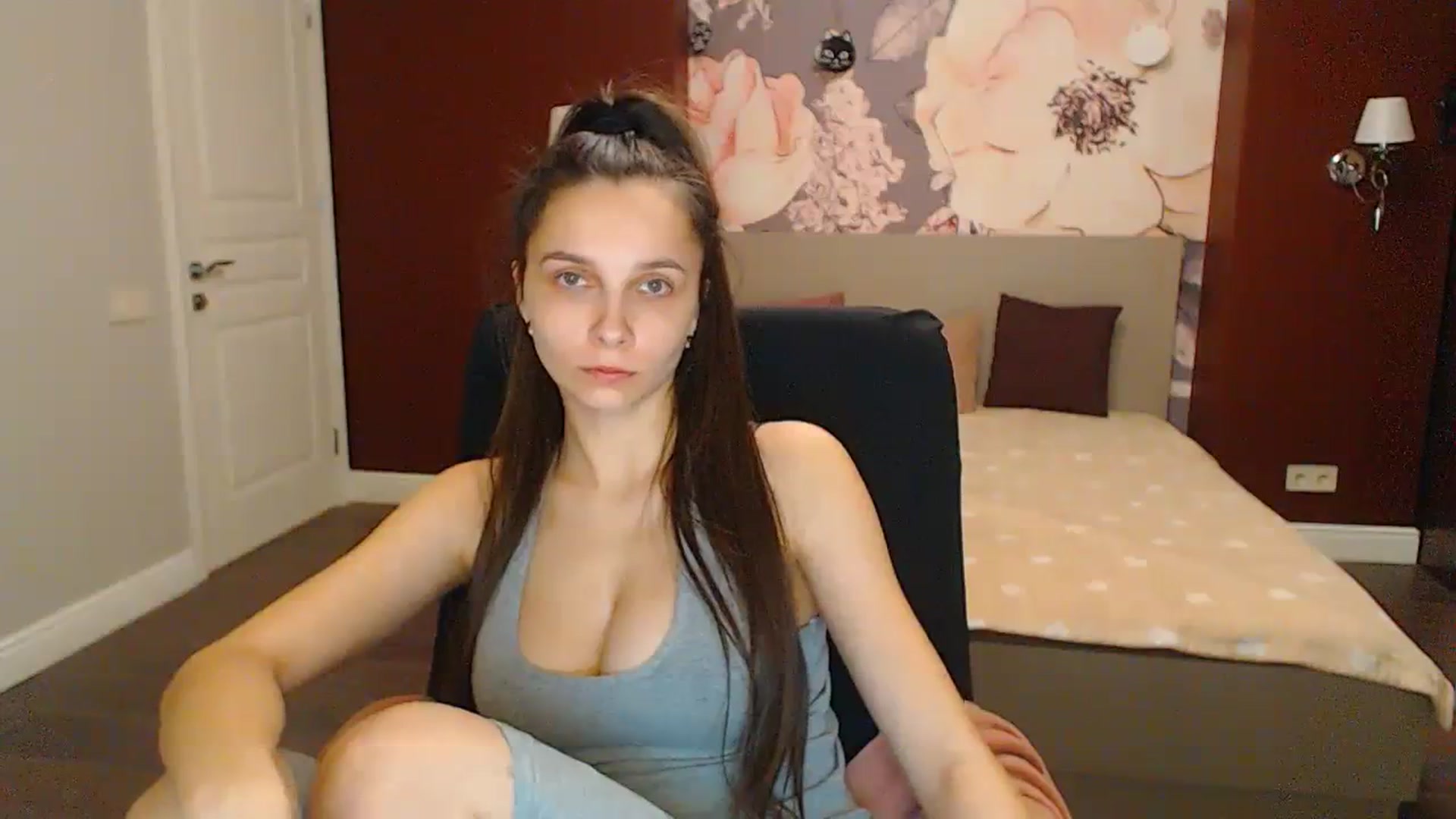 Gallery image thumbnail from Karina_Mils's myfreecams stream on, 02/24/2024, 19:02 image 7 of 20