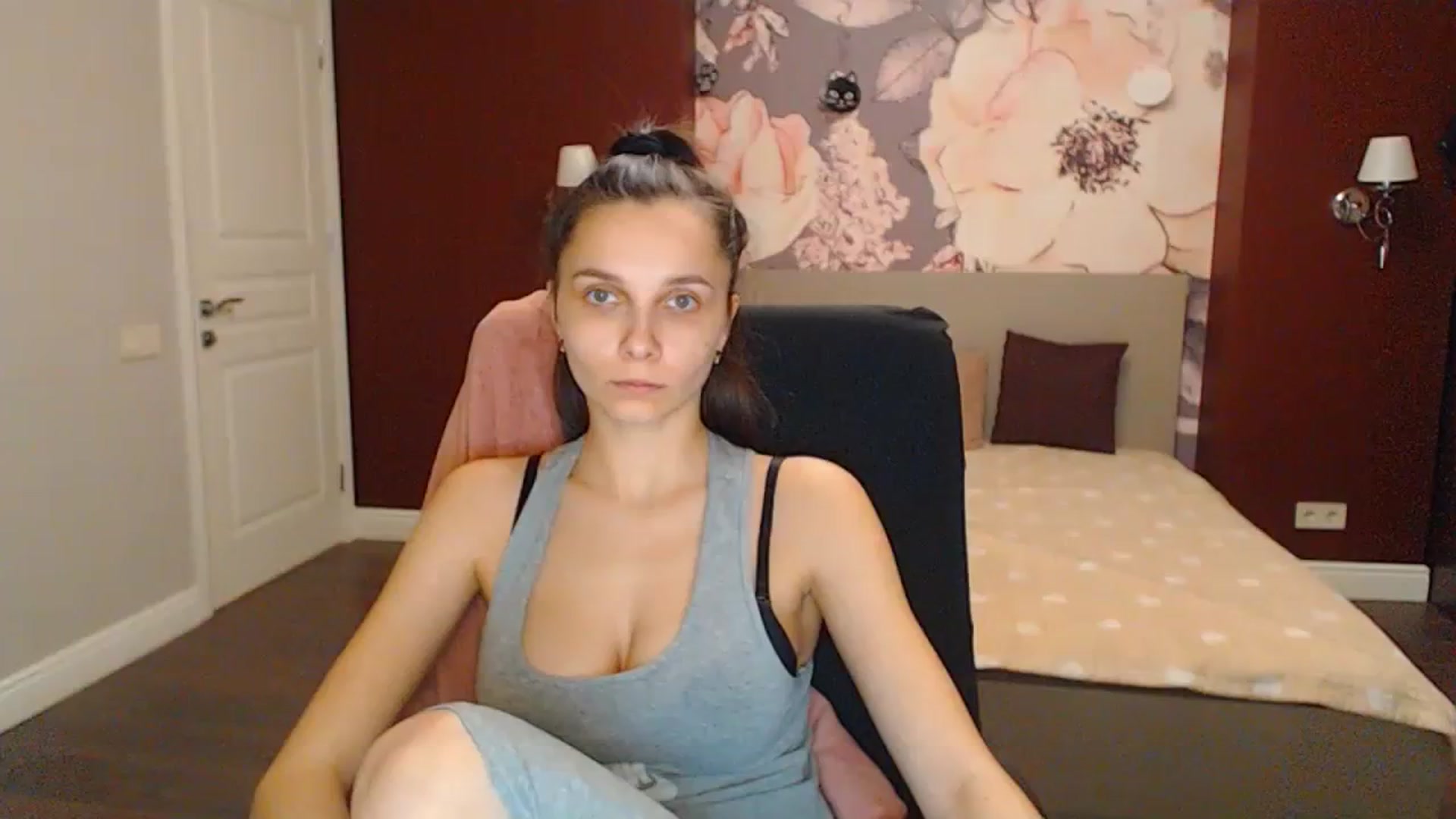 Gallery image thumbnail from Karina_Mils's myfreecams stream on, 02/24/2024, 21:14 image 1 of 20