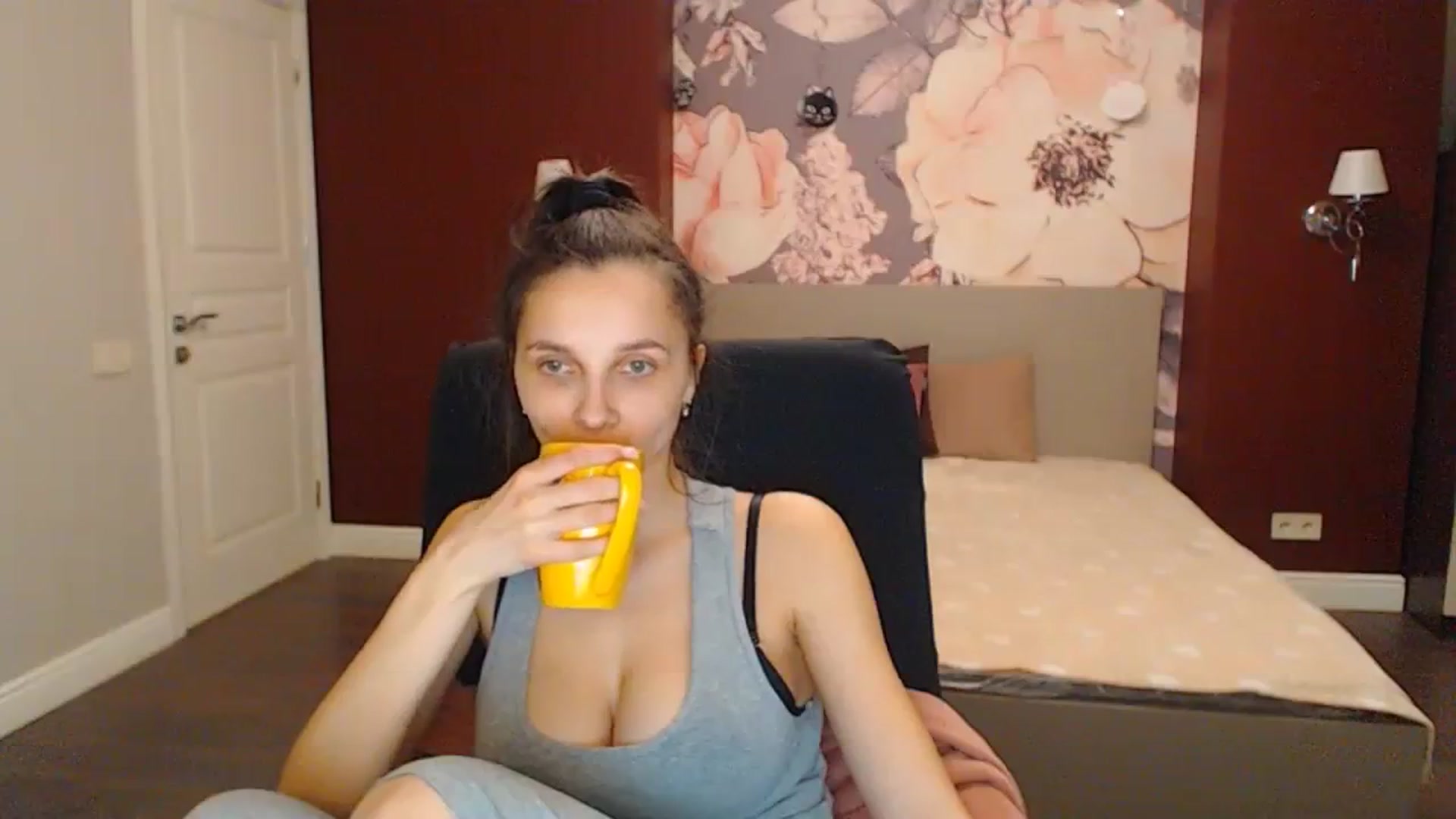 Gallery image thumbnail from Karina_Mils's myfreecams stream on, 02/29/2024, 18:06 image 15 of 20