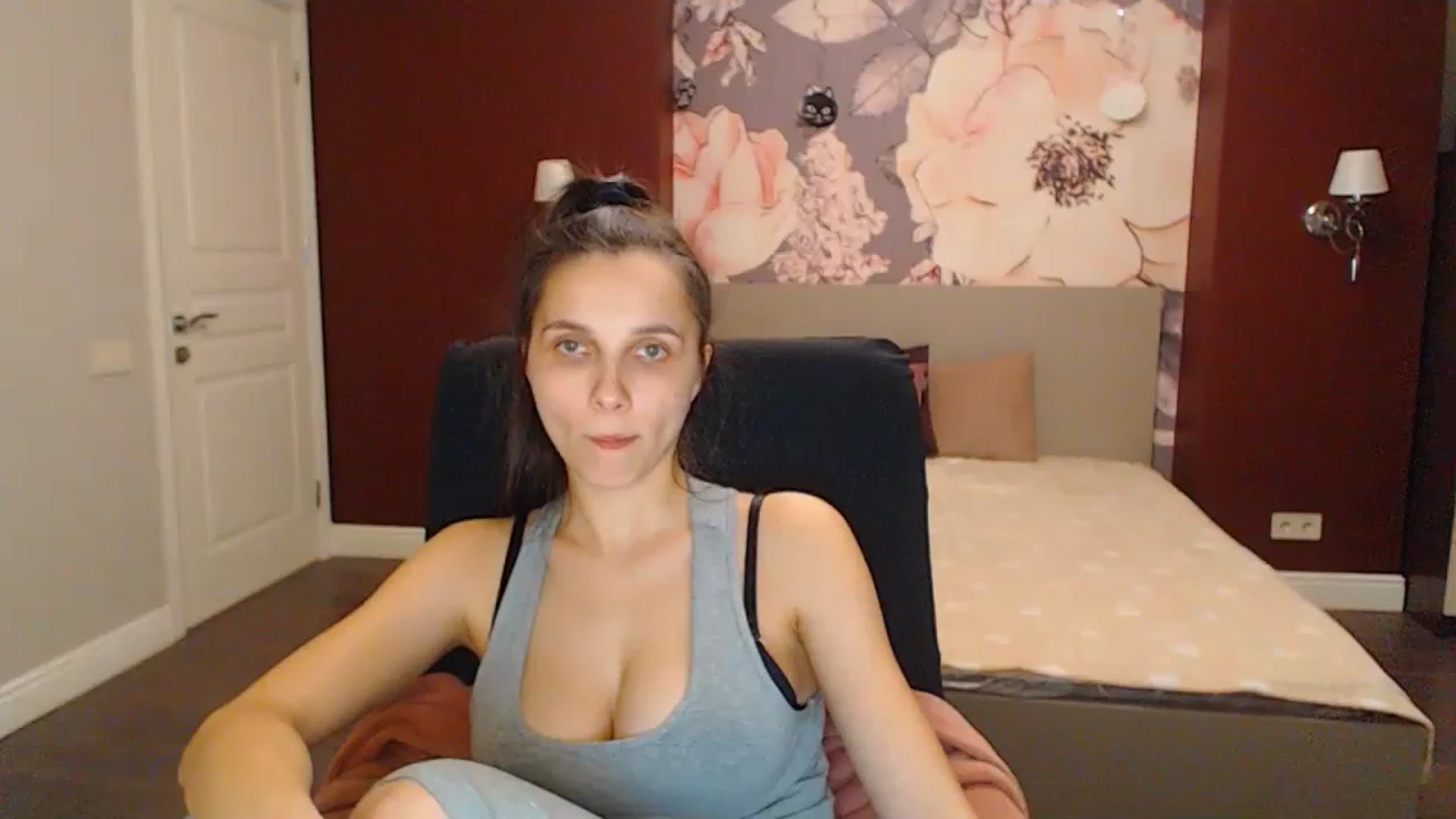 Gallery image thumbnail from Karina_Mils's myfreecams stream on, 02/29/2024, 18:06 image 19 of 20