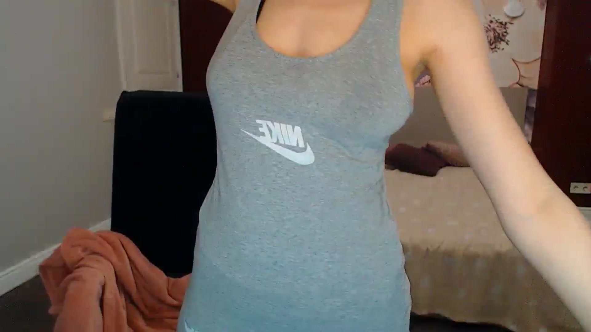 Gallery image thumbnail from Karina_Mils's myfreecams stream on, 04/15/2024, 09:16 image 16 of 20