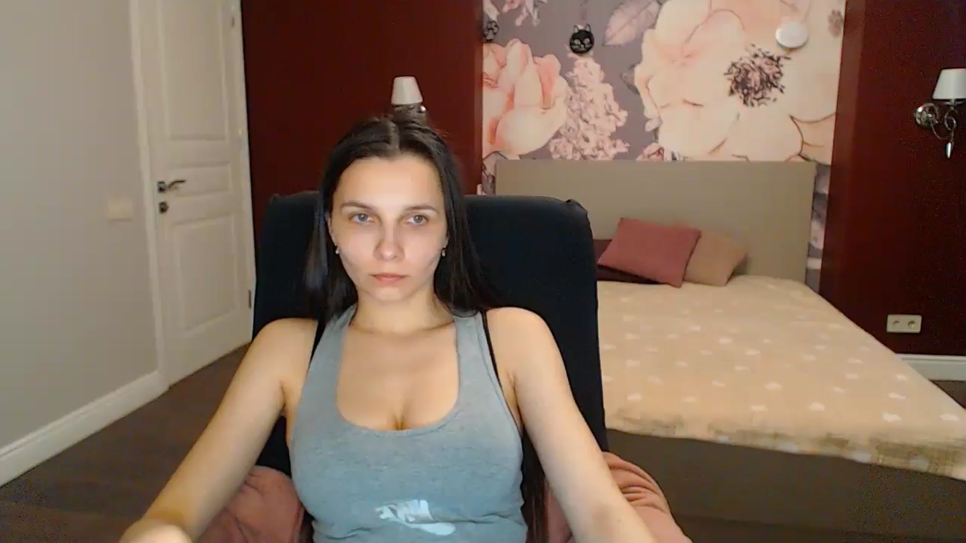 Gallery image thumbnail from Karina_Mils's myfreecams stream on, 04/19/2024, 14:54 image 8 of 20