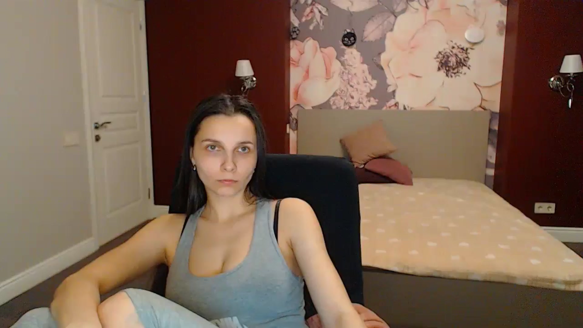 Gallery image thumbnail from Karina_Mils's myfreecams stream on, 04/20/2024, 15:51 image 1 of 20