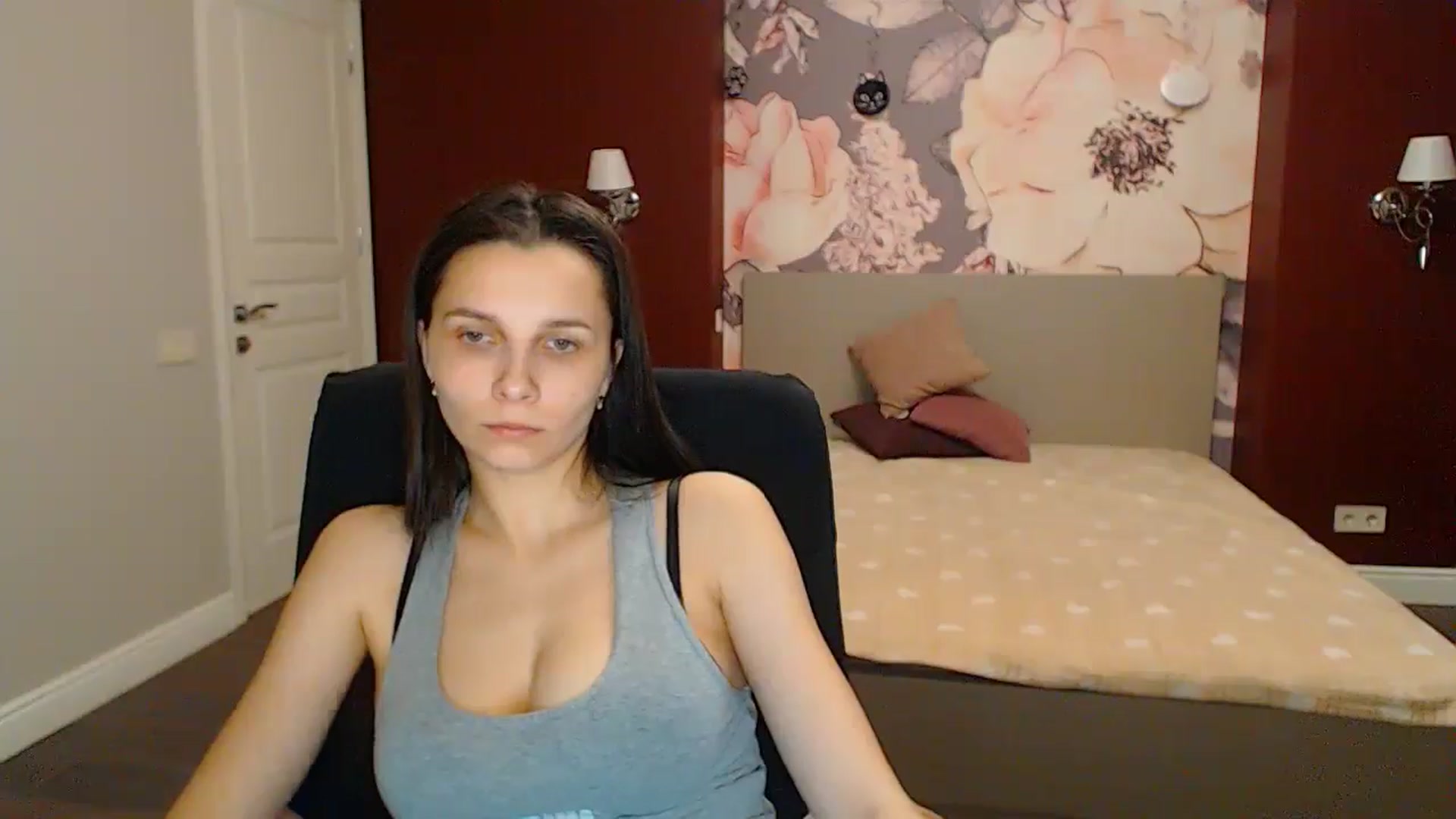 Gallery image thumbnail from Karina_Mils's myfreecams stream on, 04/20/2024, 15:51 image 13 of 20