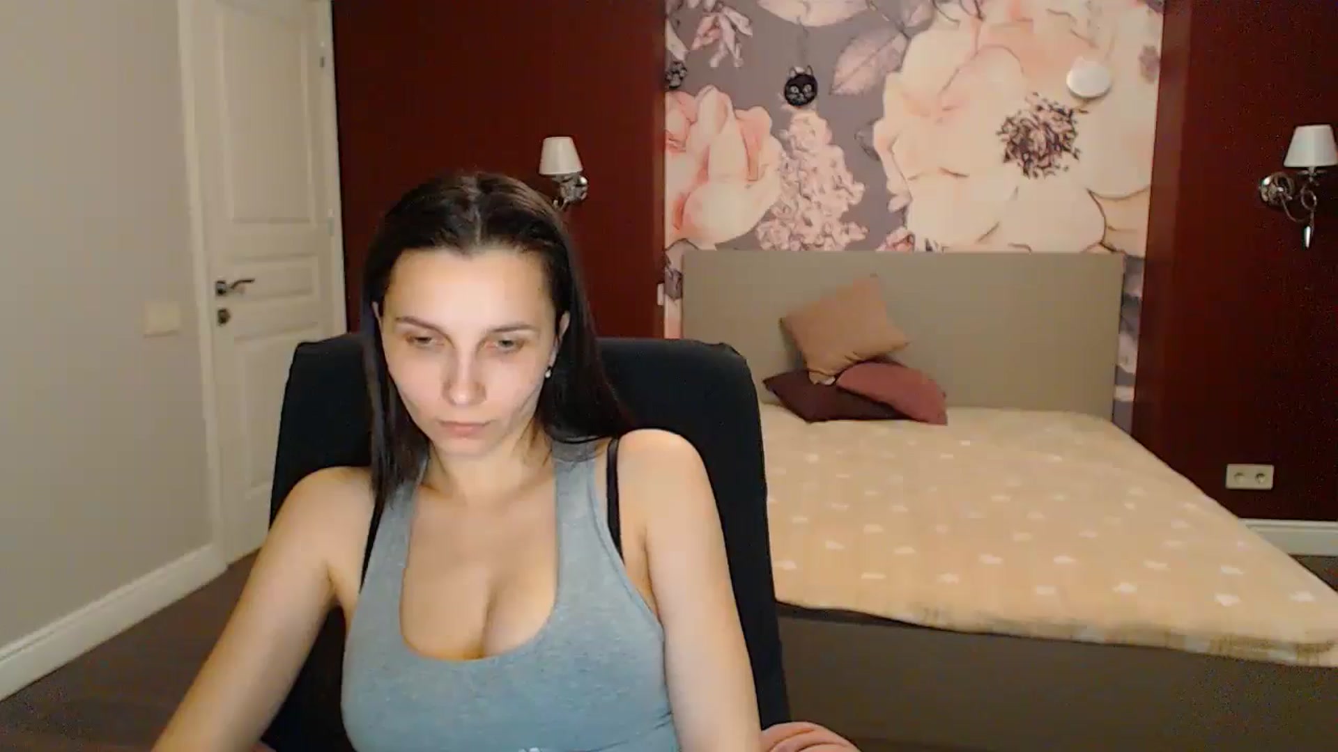 Gallery image thumbnail from Karina_Mils's myfreecams stream on, 04/20/2024, 15:51 image 18 of 20