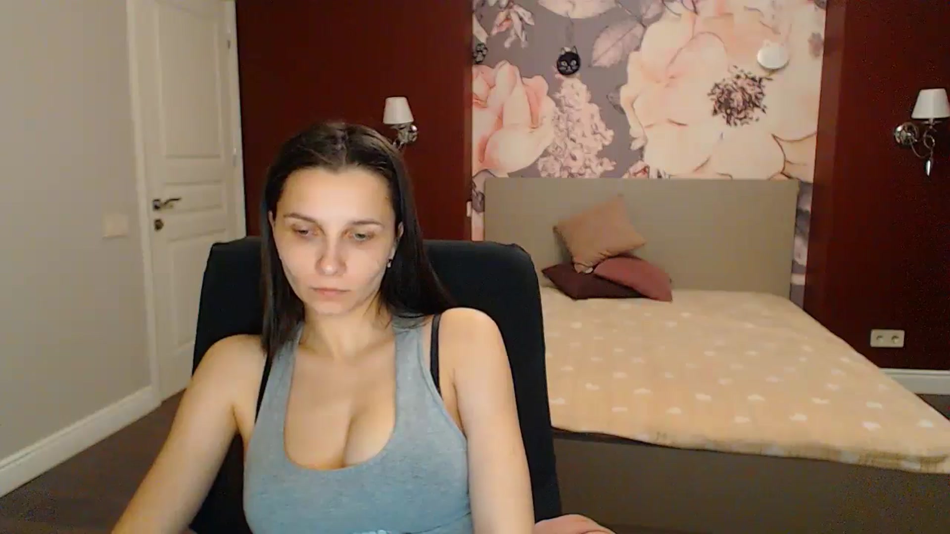 Gallery image thumbnail from Karina_Mils's myfreecams stream on, 04/20/2024, 15:51 image 15 of 20