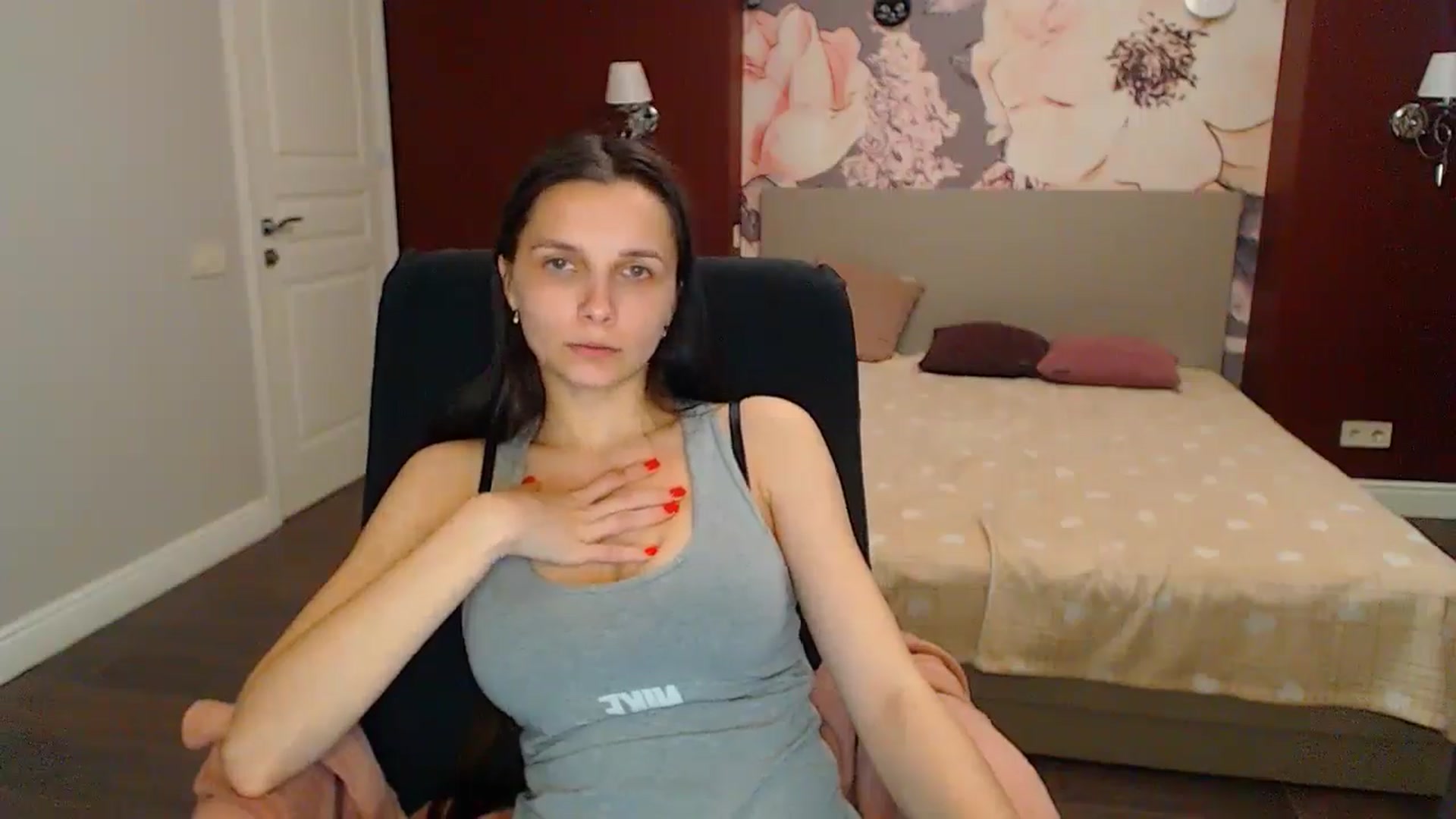 Gallery image thumbnail from Karina_Mils's myfreecams stream on, 05/03/2024, 16:02 image 11 of 20