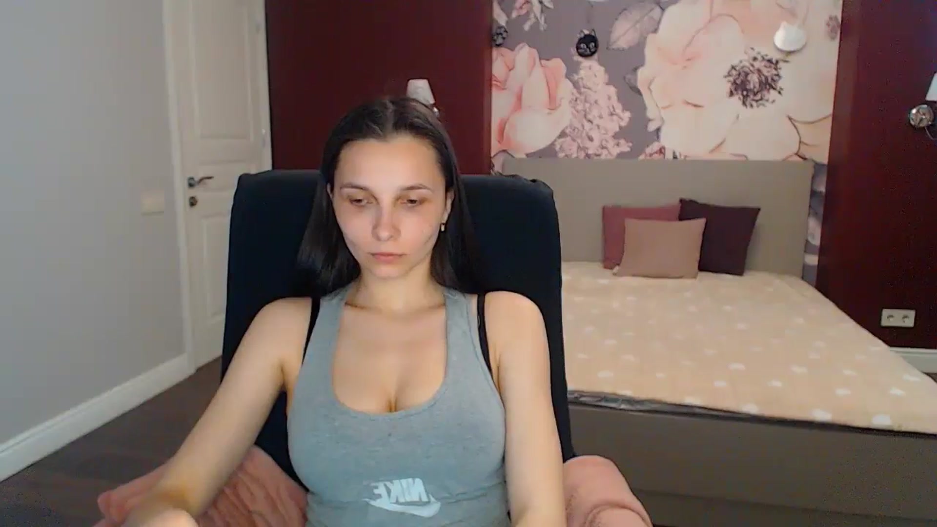 Gallery image thumbnail from Karina_Mils's myfreecams stream on, 05/10/2024, 14:29 image 9 of 20