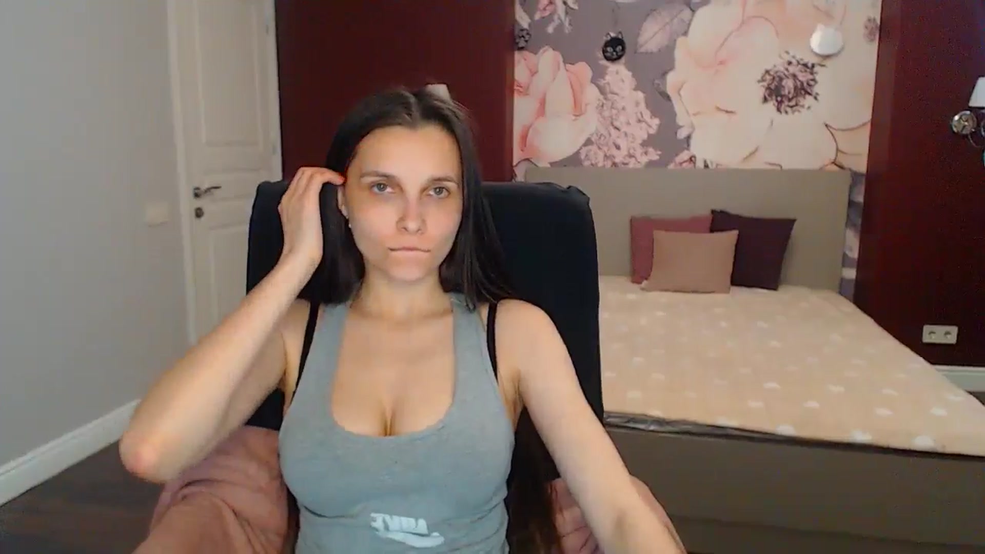 Gallery image thumbnail from Karina_Mils's myfreecams stream on, 05/10/2024, 14:29 image 20 of 20