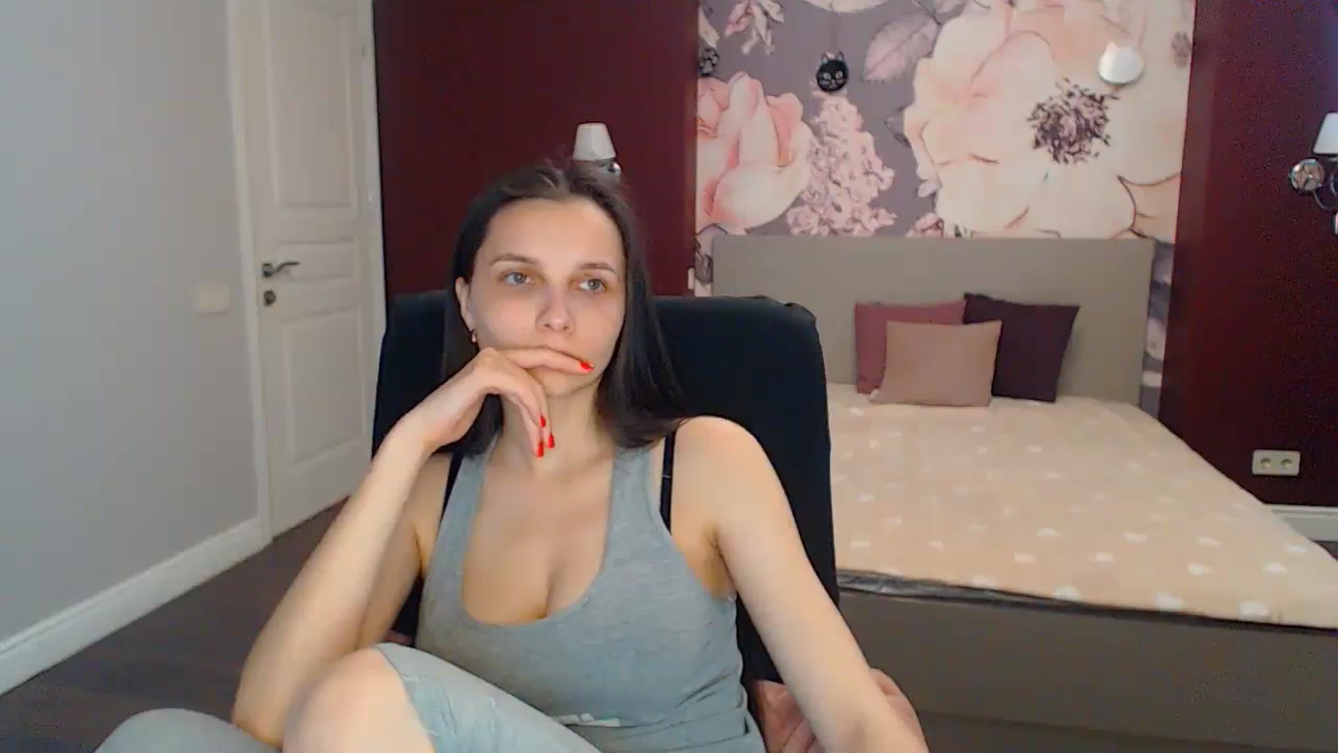 Gallery image thumbnail from Karina_Mils's myfreecams stream on, 05/10/2024, 14:29 image 2 of 20