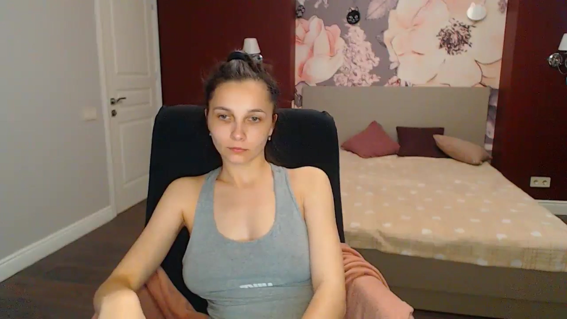 Gallery image thumbnail from Karina_Mils's myfreecams stream on, 05/13/2024, 11:08 image 5 of 20