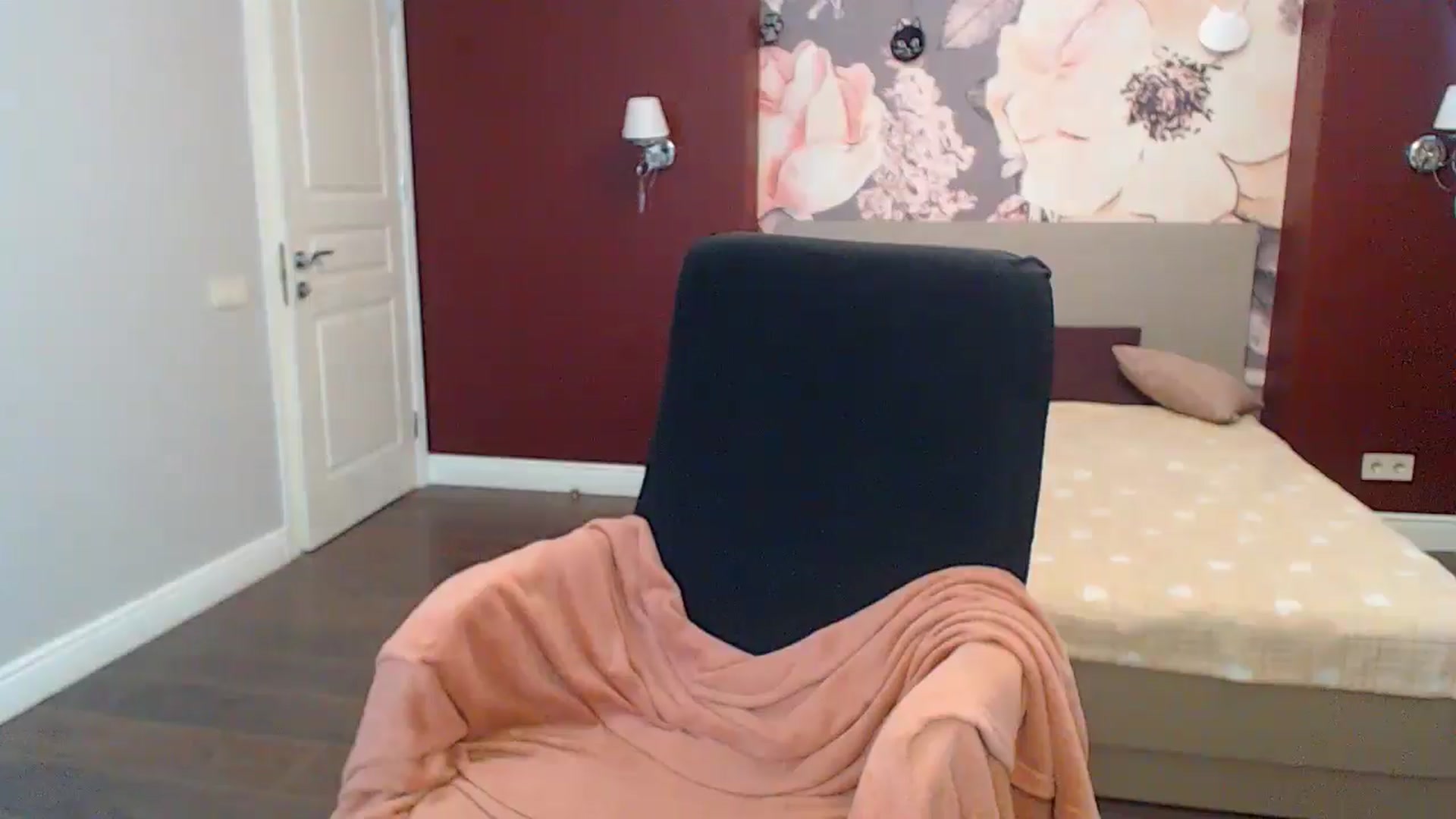 Gallery image thumbnail from Karina_Mils's myfreecams stream on, 05/13/2024, 11:08 image 10 of 20