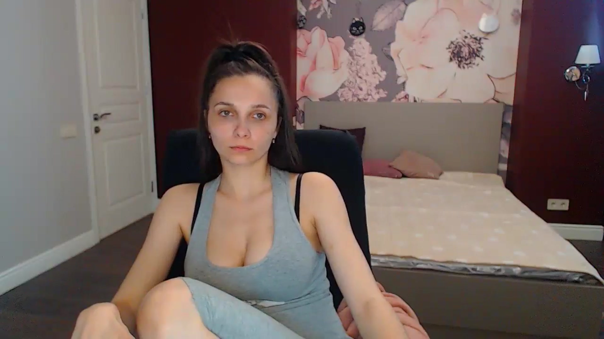 Gallery image thumbnail from Karina_Mils's myfreecams stream on, 05/17/2024, 12:07 image 20 of 20