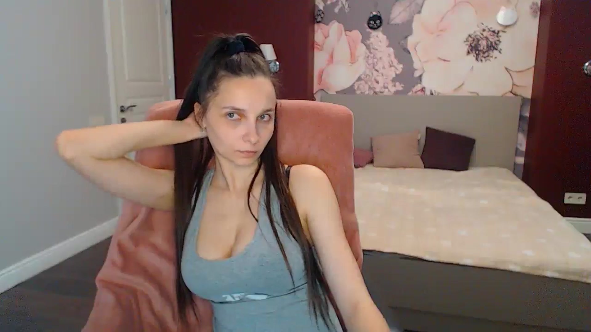 Gallery image thumbnail from Karina_Mils's myfreecams stream on, 05/20/2024, 10:07 image 20 of 20