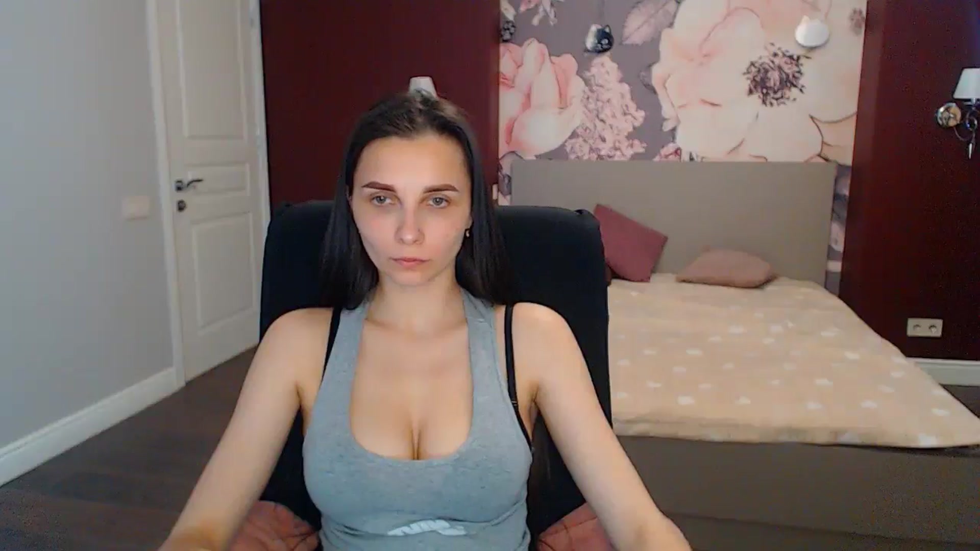 Gallery image thumbnail from Karina_Mils's myfreecams stream on, 05/23/2024, 11:19 image 4 of 20
