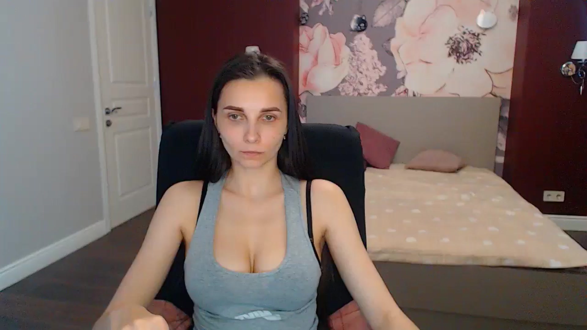 Gallery image thumbnail from Karina_Mils's myfreecams stream on, 05/23/2024, 11:19 image 1 of 20
